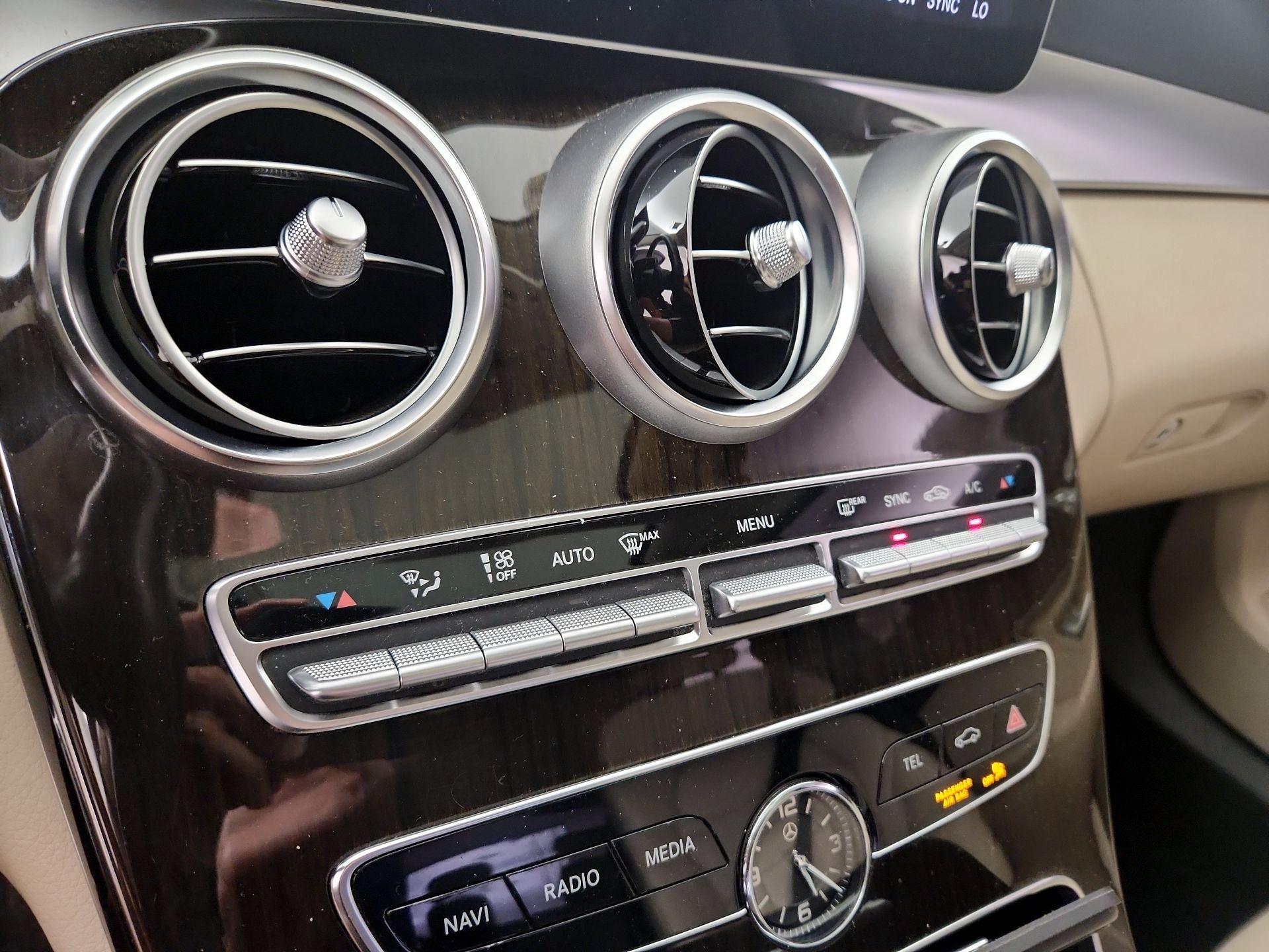 Thumbnail: 2019 Mercedes-Benz C-Class - 16
