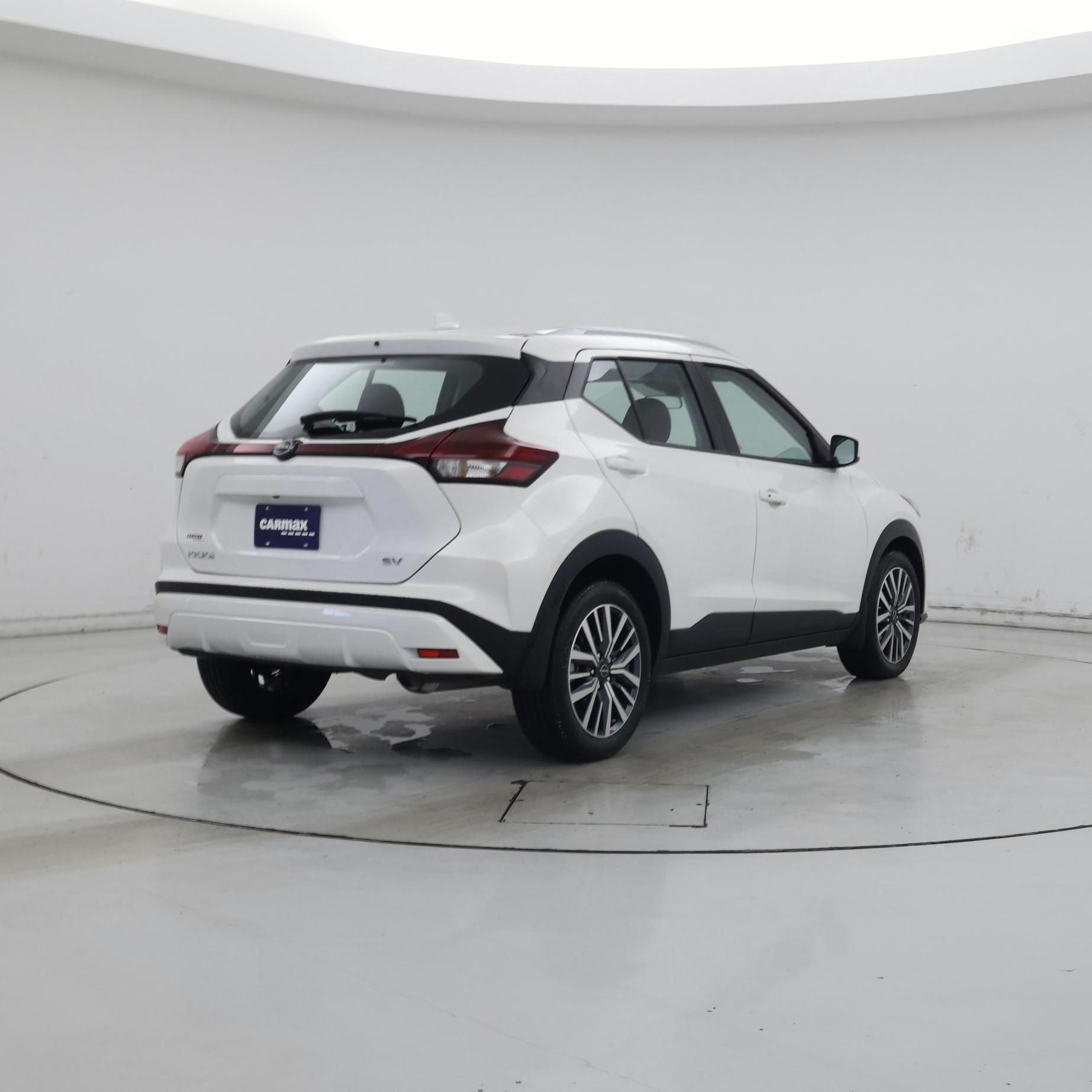 Thumbnail: 2024 Nissan Kicks - 8