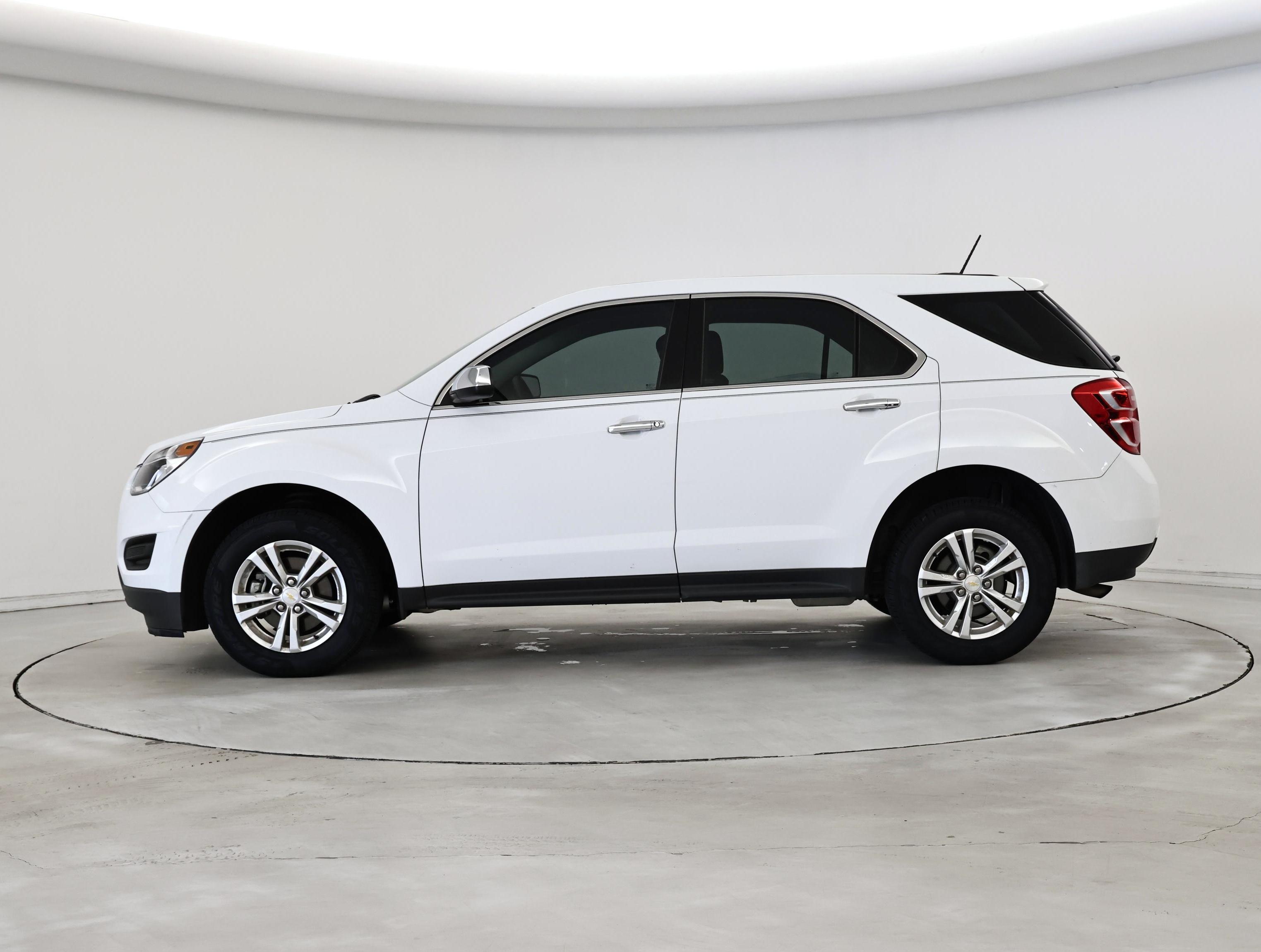 Thumbnail: 2017 Chevrolet Equinox - 3