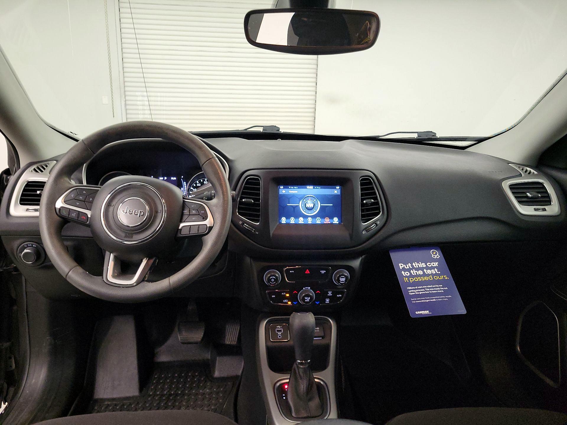 Thumbnail: 2021 Jeep Compass - 9