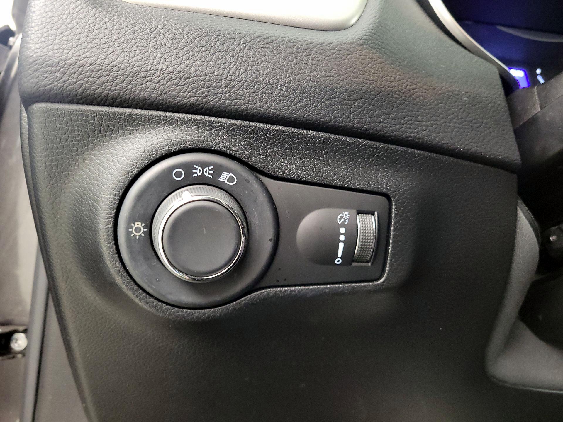 Thumbnail: 2021 Jeep Compass - 13