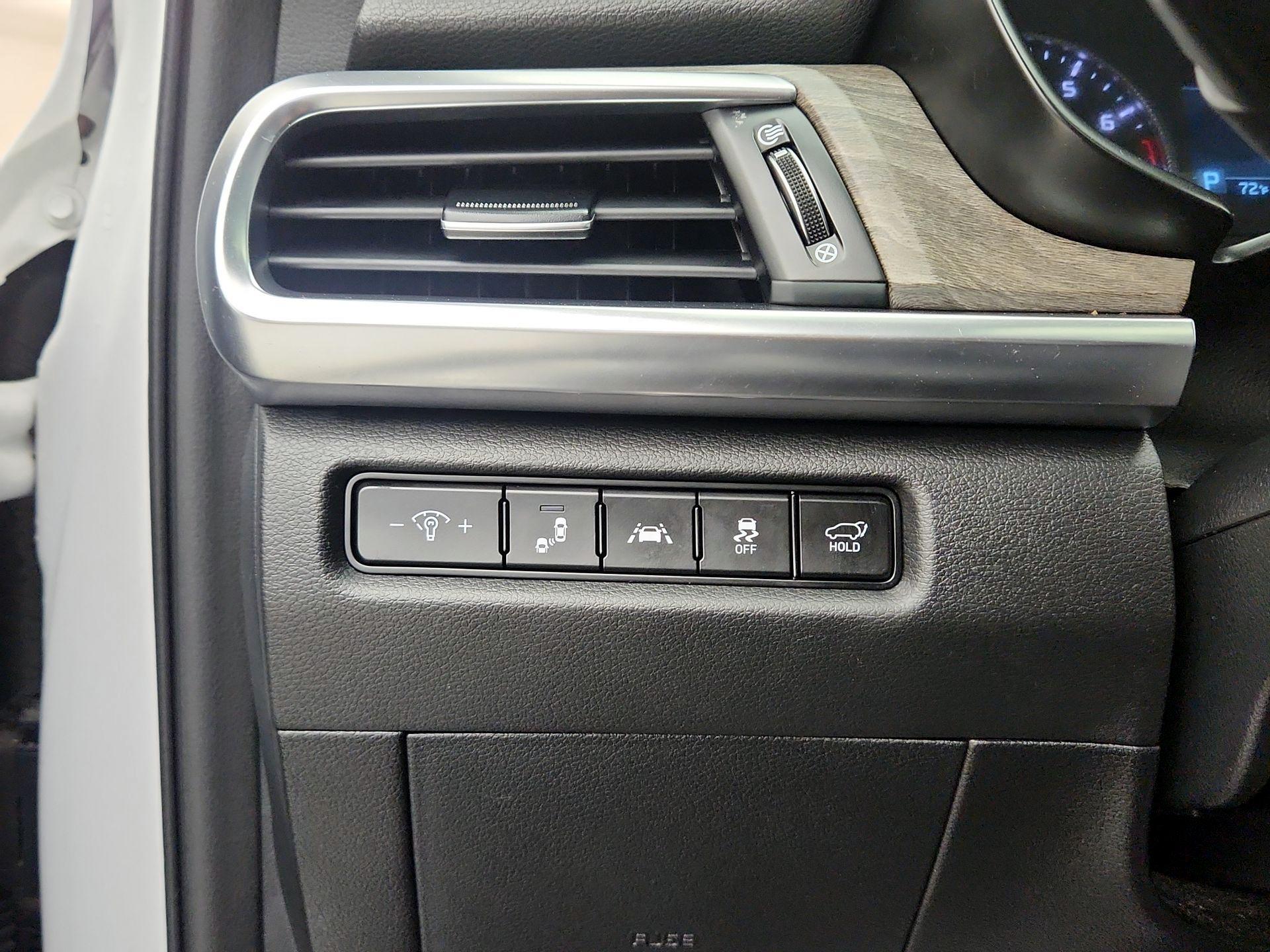 Thumbnail: 2020 Kia Telluride - 13