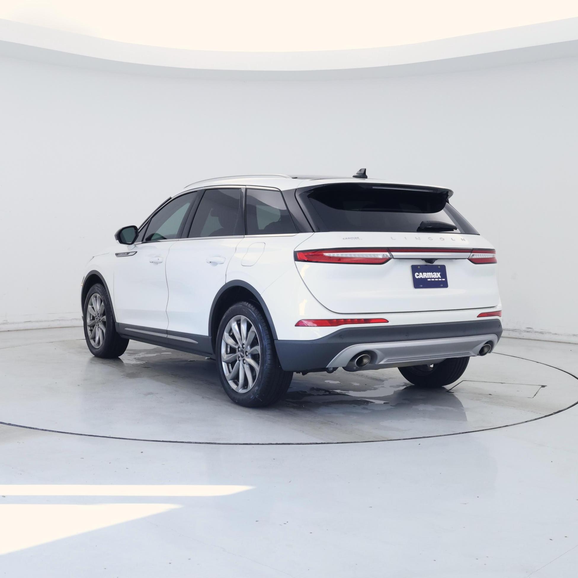 Thumbnail: 2020 Lincoln Corsair - 2