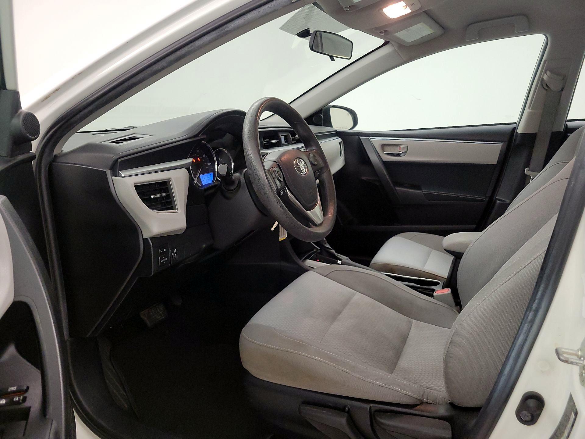 Thumbnail: 2015 Toyota Corolla - 11