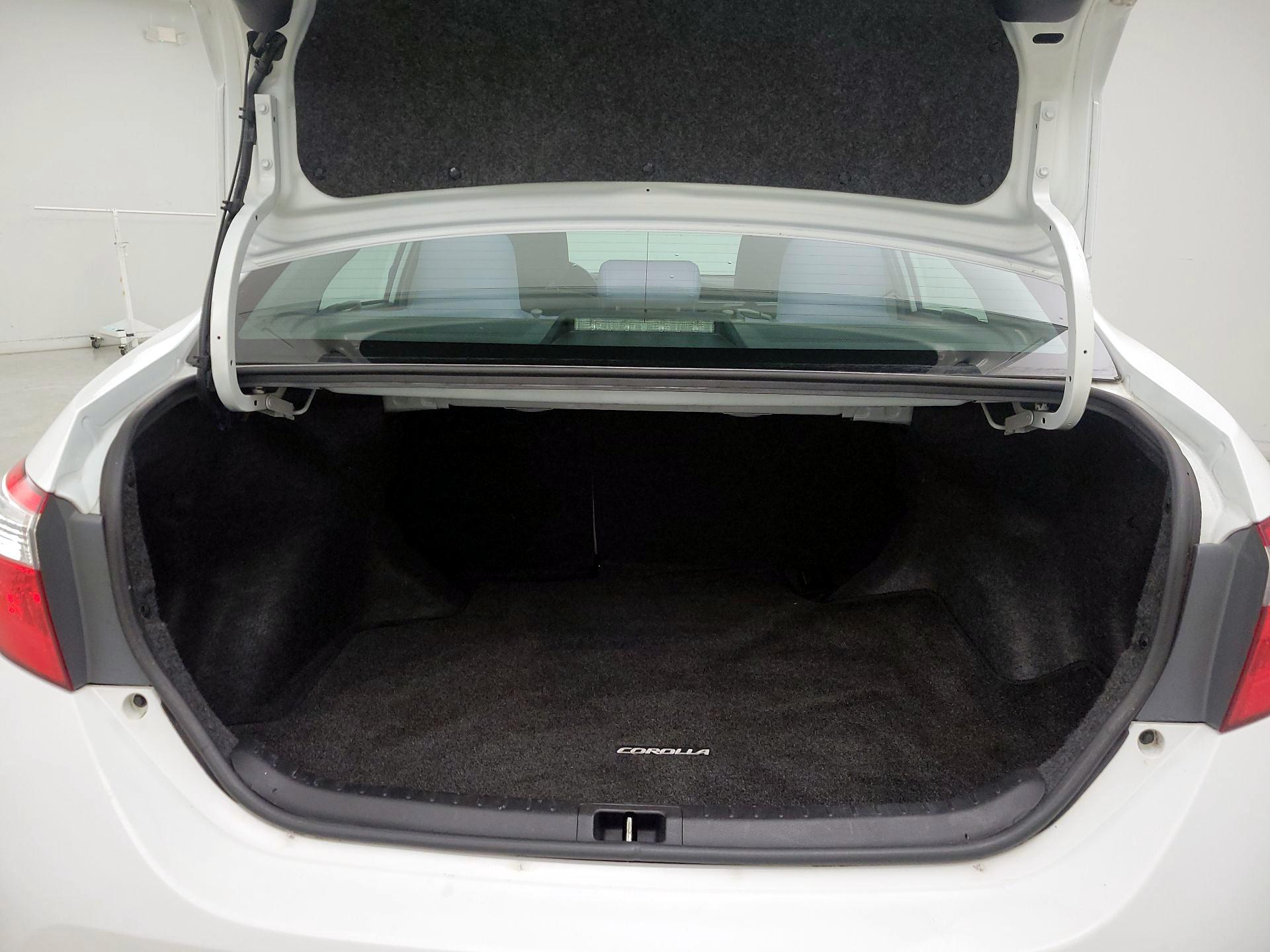 Thumbnail: 2015 Toyota Corolla - 20