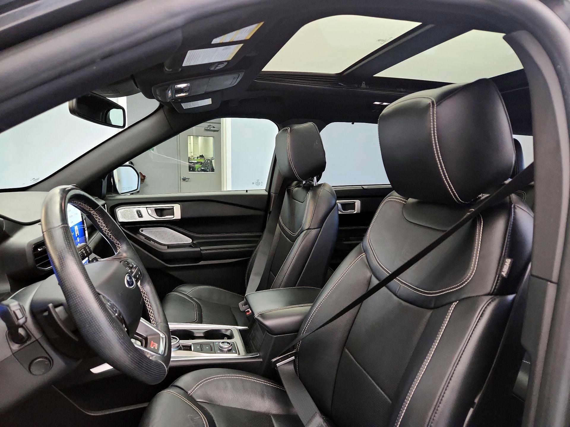 Thumbnail: 2020 Ford Explorer - 20