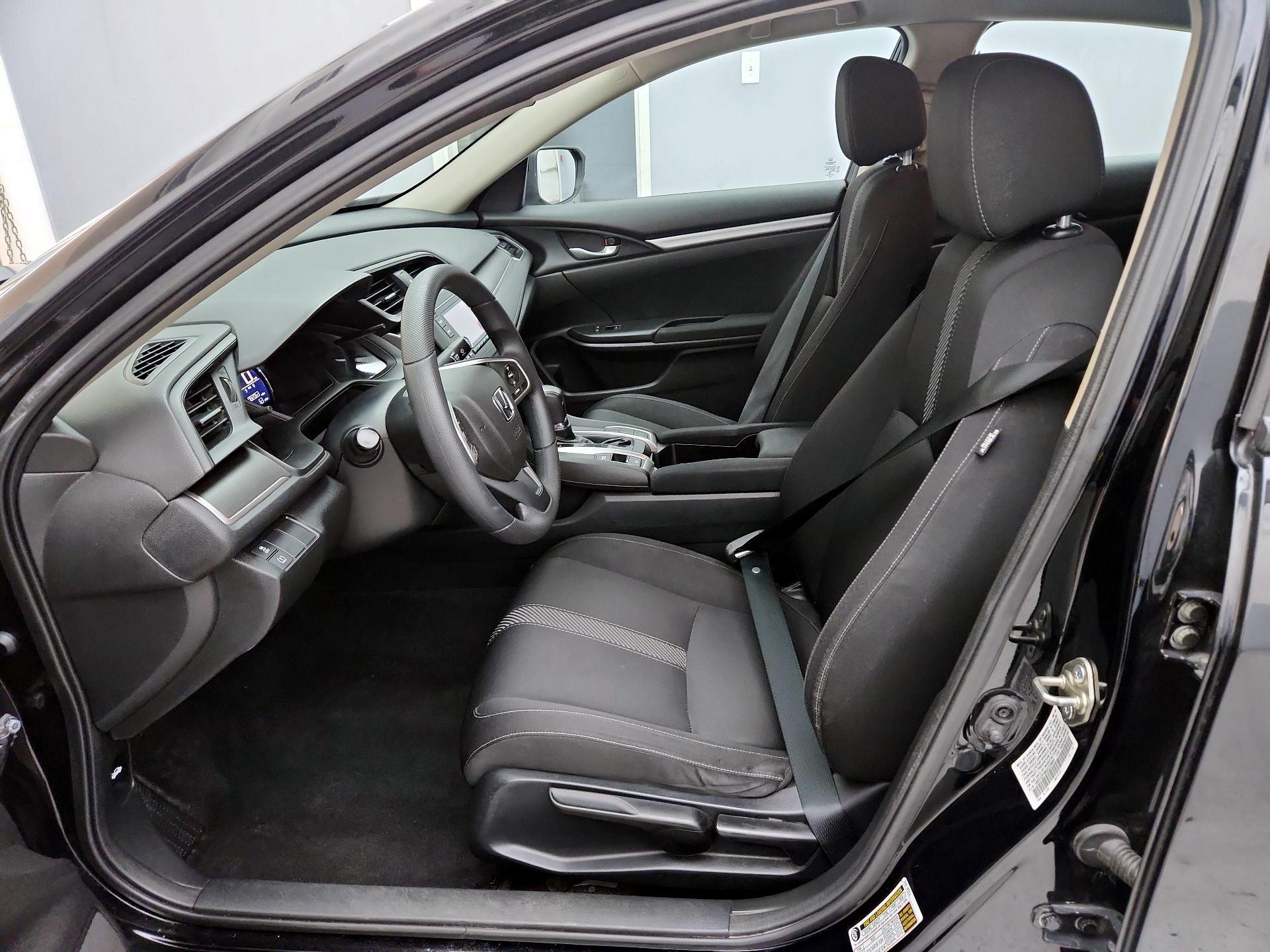 Thumbnail: 2016 Honda Civic - 11