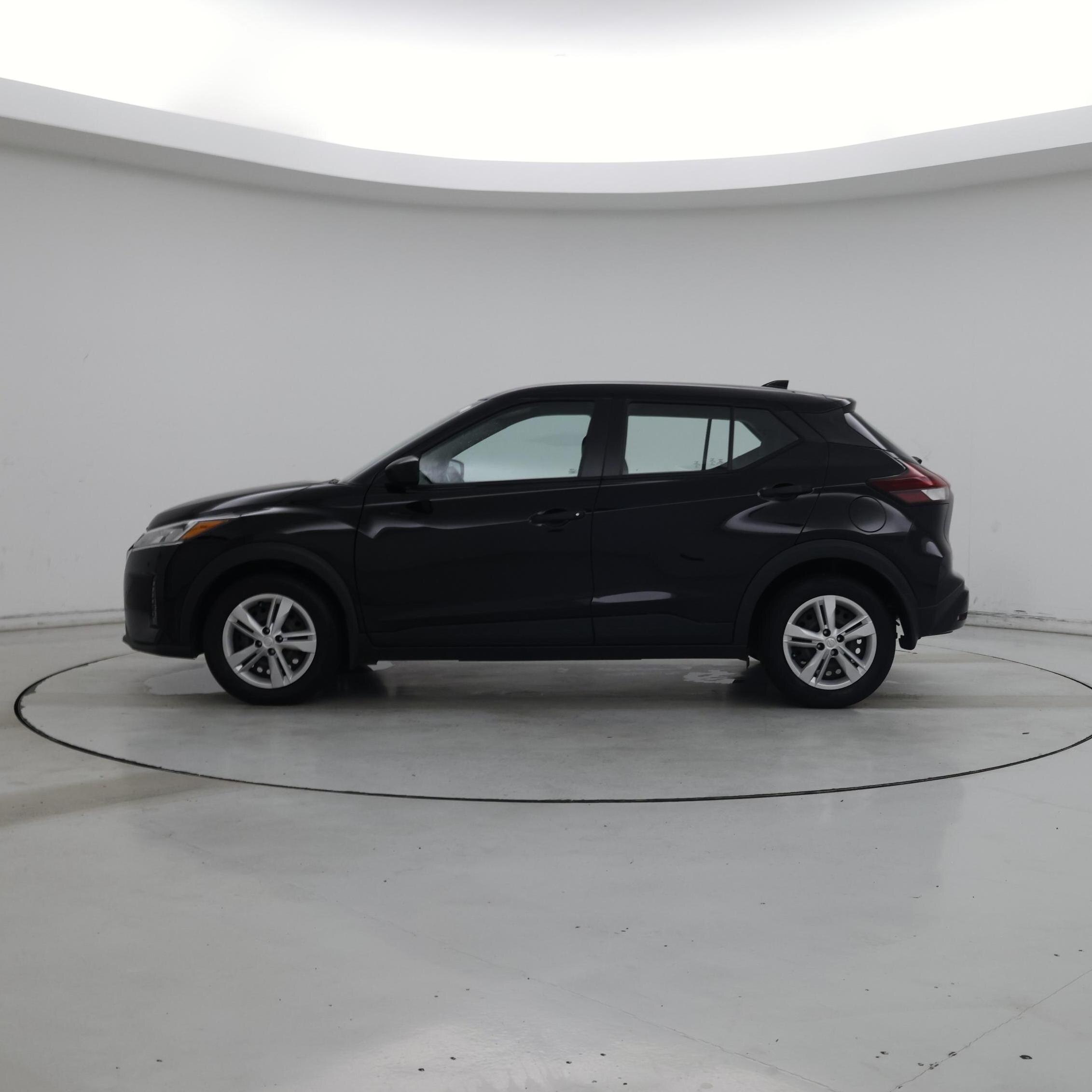 Thumbnail: 2021 Nissan Kicks - 3