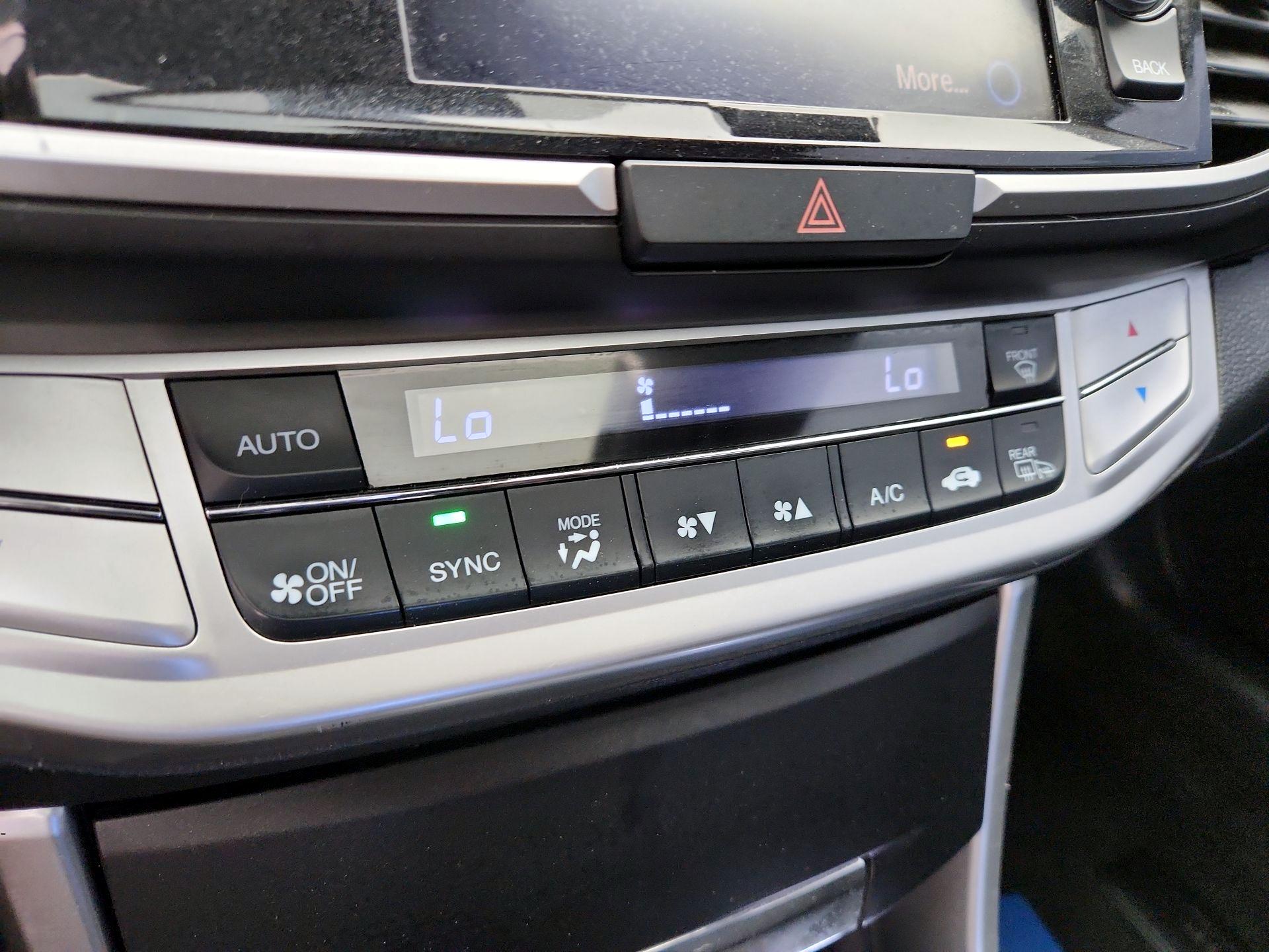 Thumbnail: 2014 Honda Accord - 16