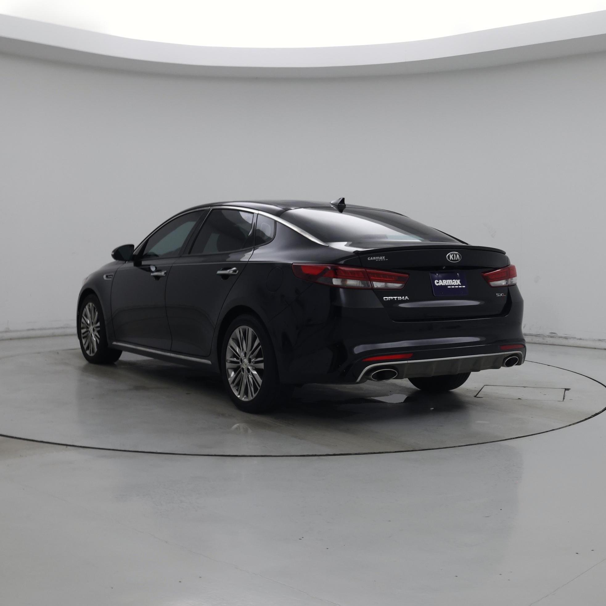 Thumbnail: 2017 Kia Optima - 2