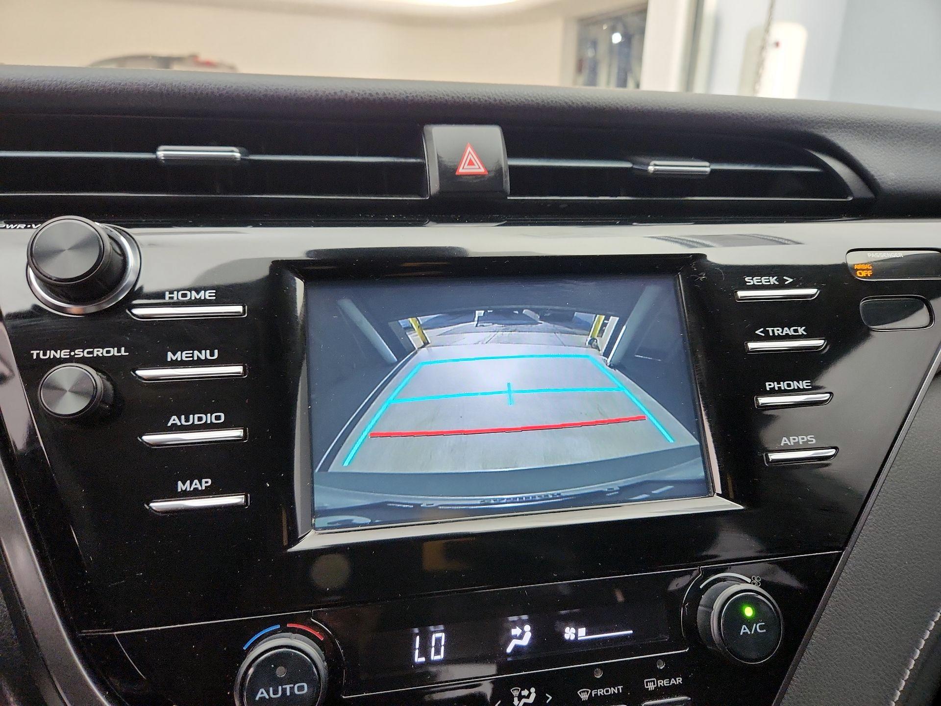 Thumbnail: 2019 Toyota Camry - 14