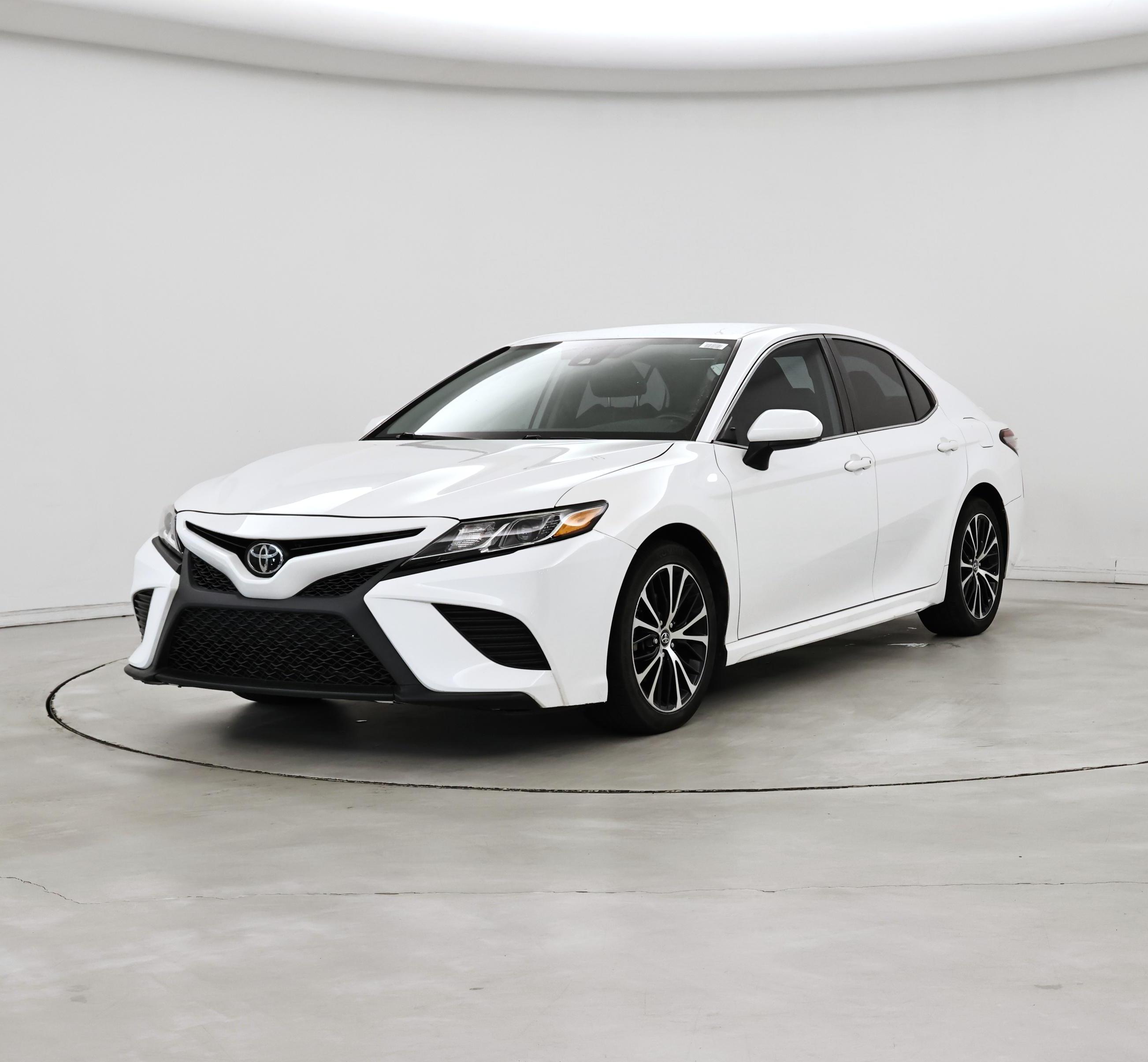 Thumbnail: 2019 Toyota Camry - 4