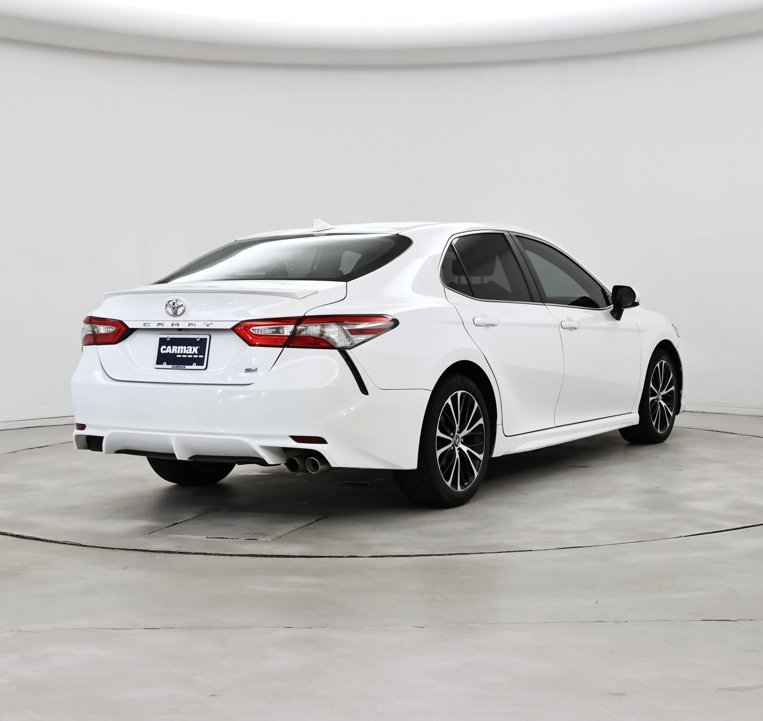 Thumbnail: 2019 Toyota Camry - 8