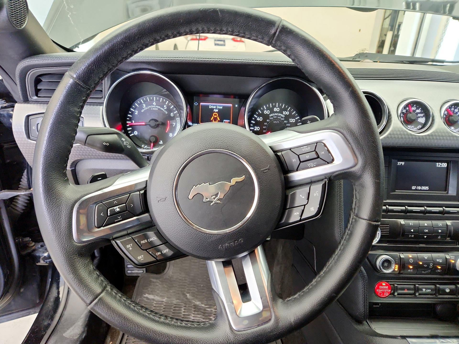 Thumbnail: 2016 Ford Mustang - 10