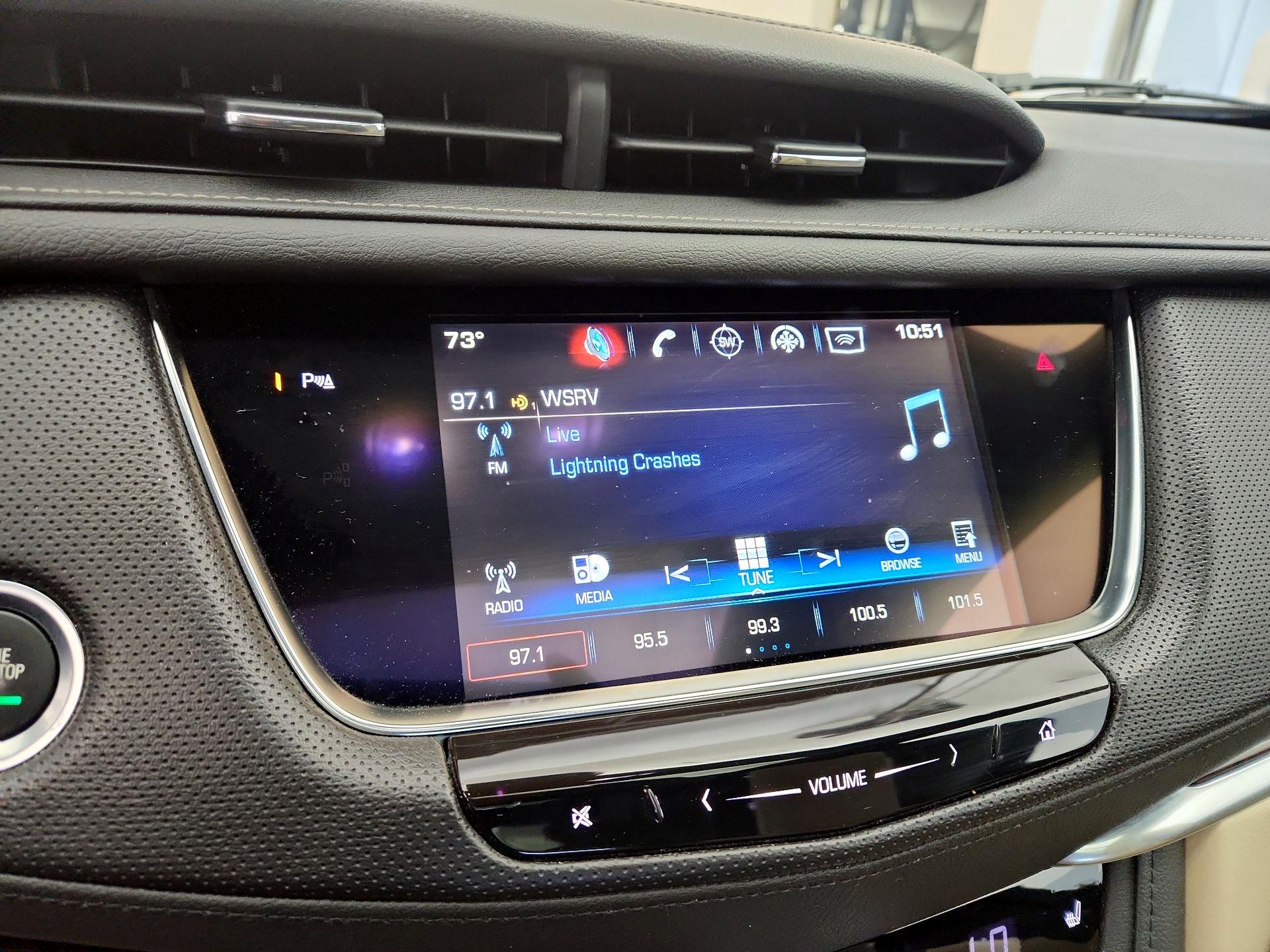 Thumbnail: 2017 Cadillac XT5 - 15