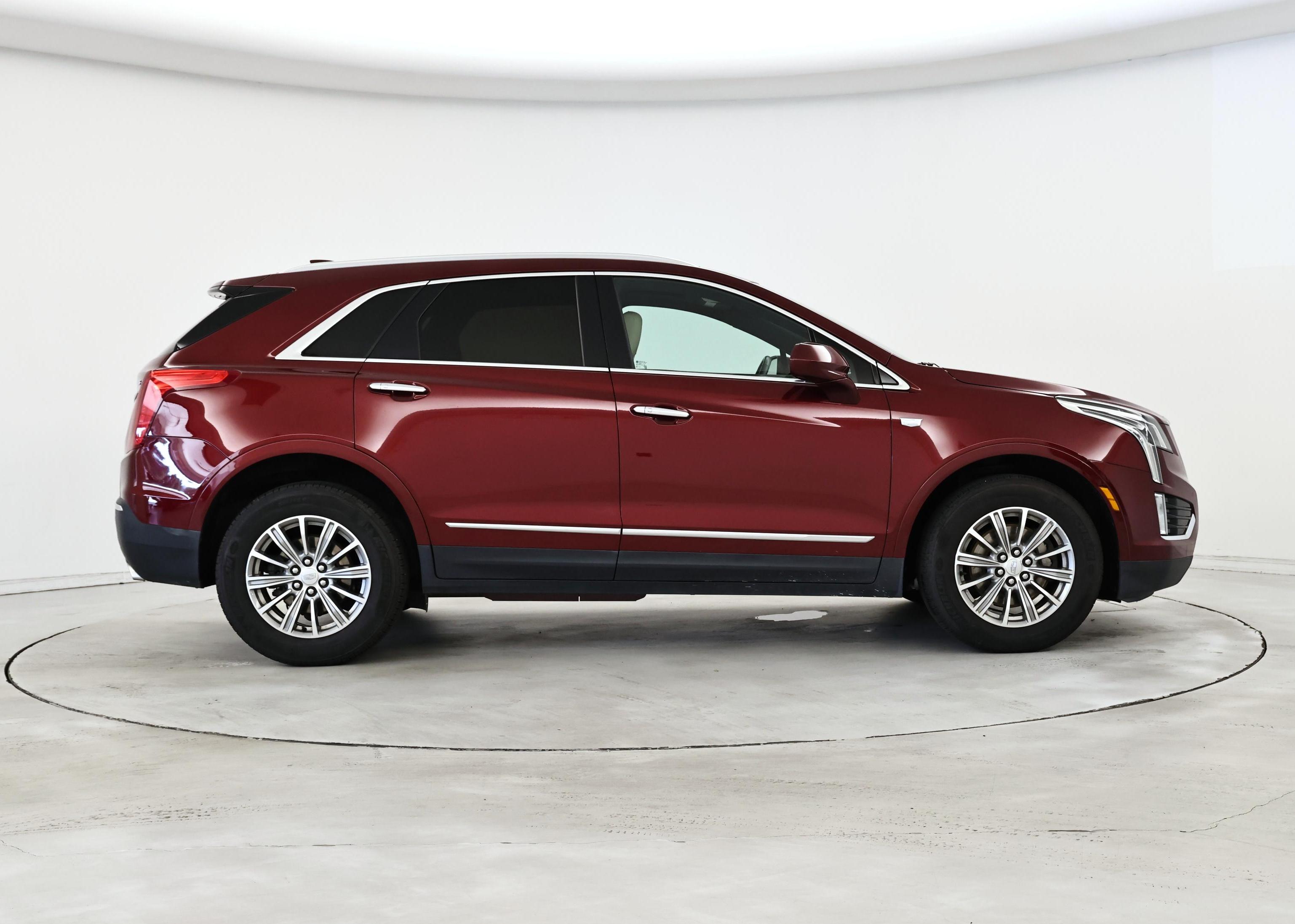 Thumbnail: 2017 Cadillac XT5 - 7