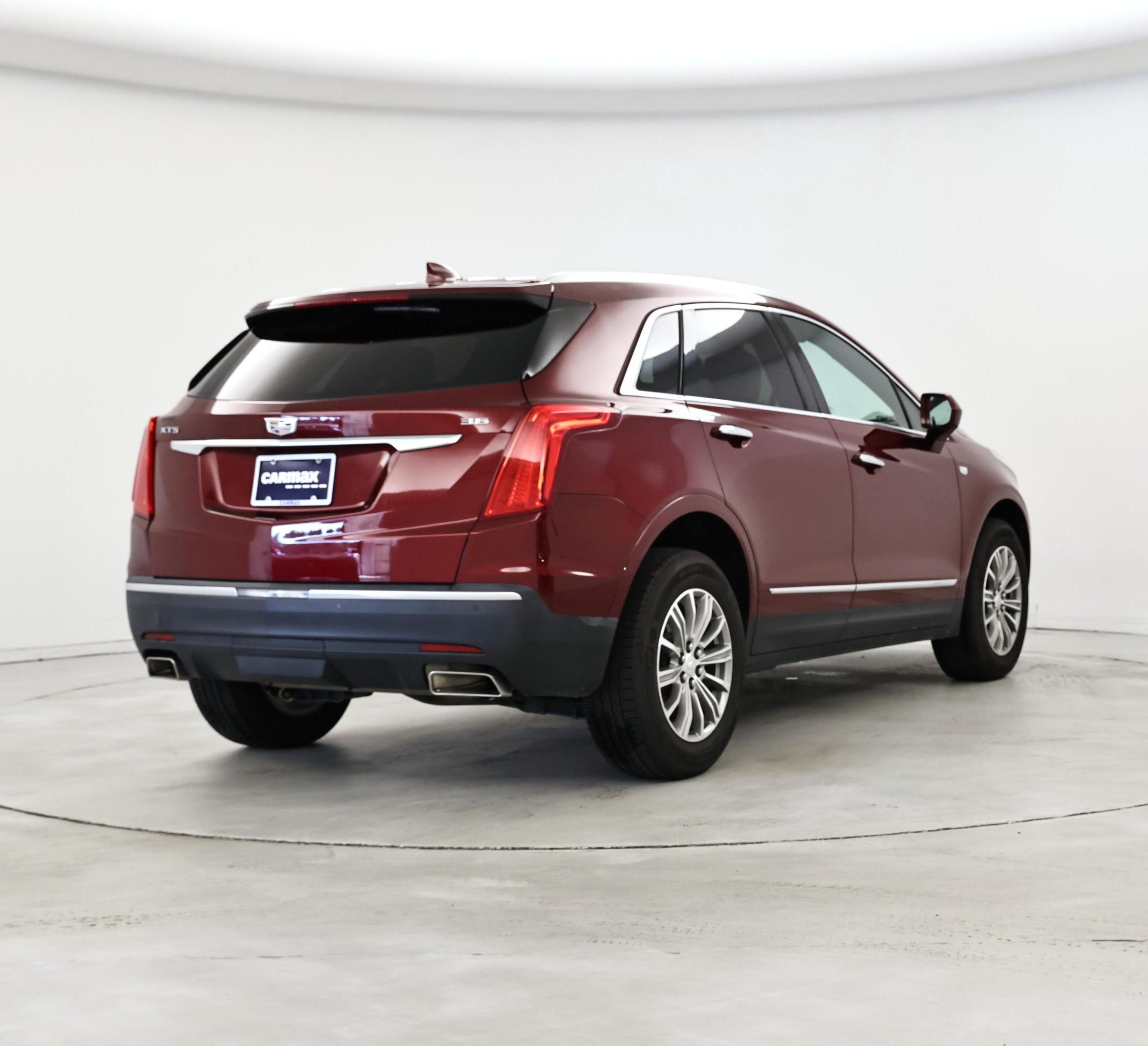 Thumbnail: 2017 Cadillac XT5 - 8