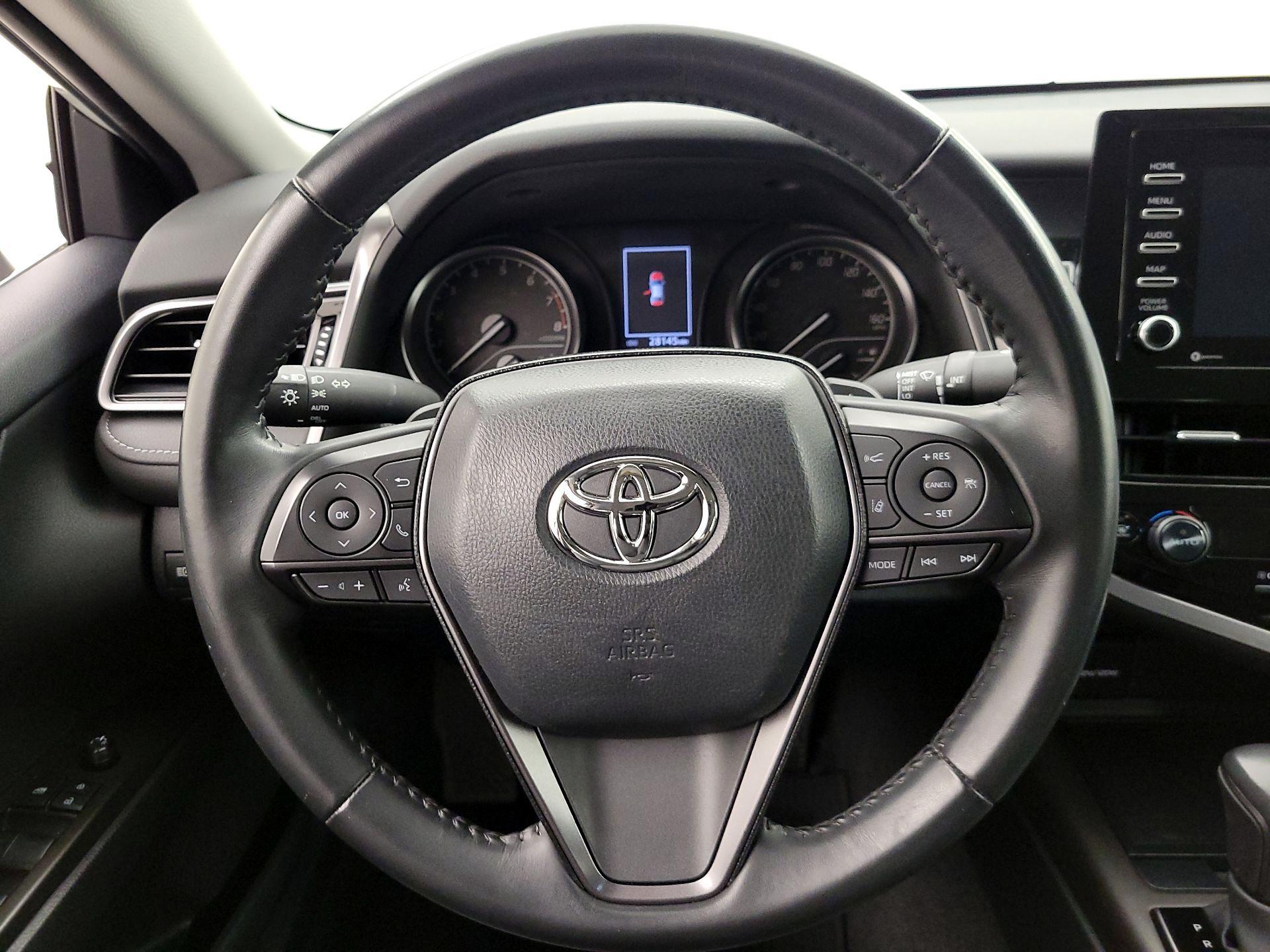 Thumbnail: 2023 Toyota Camry - 10