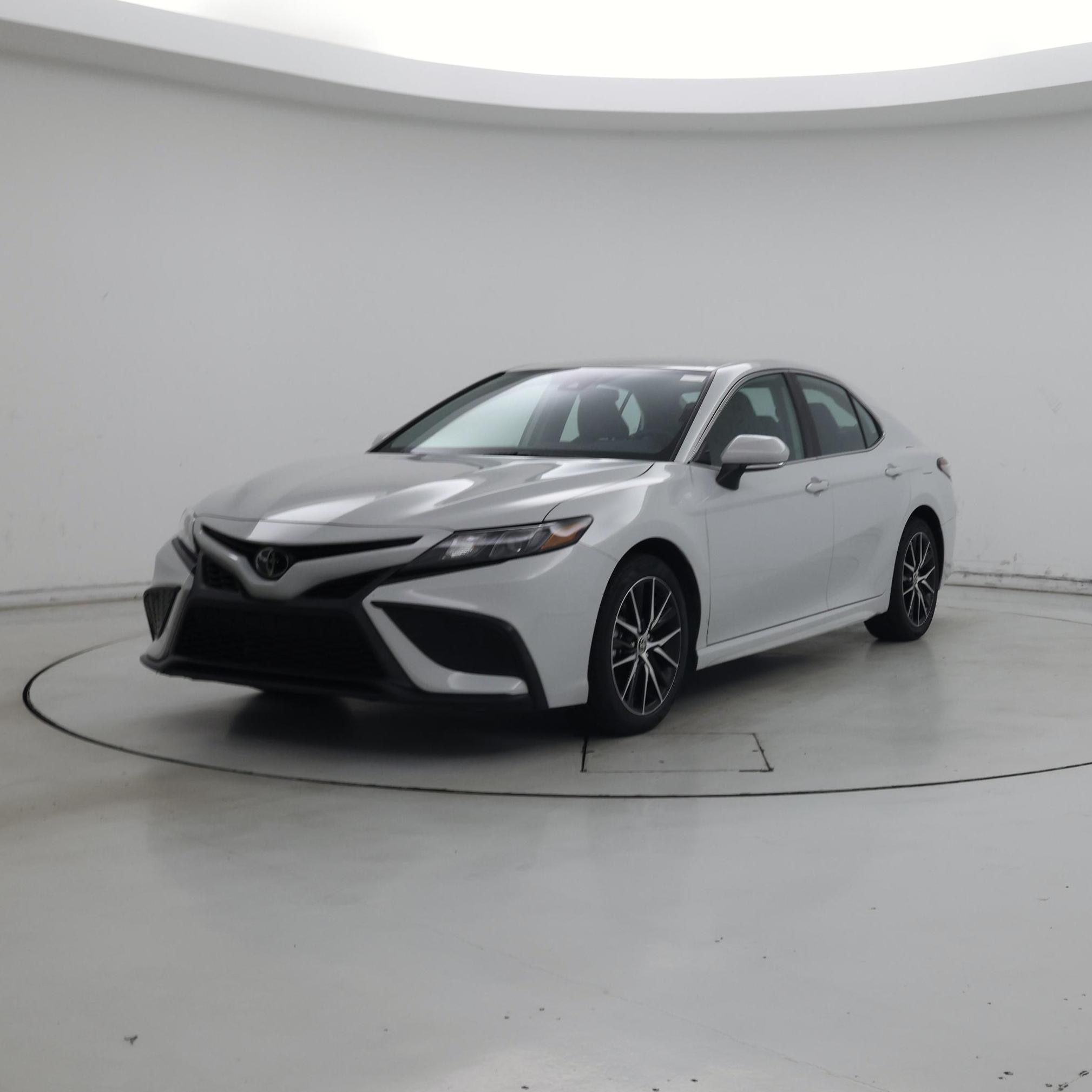 Thumbnail: 2023 Toyota Camry - 4