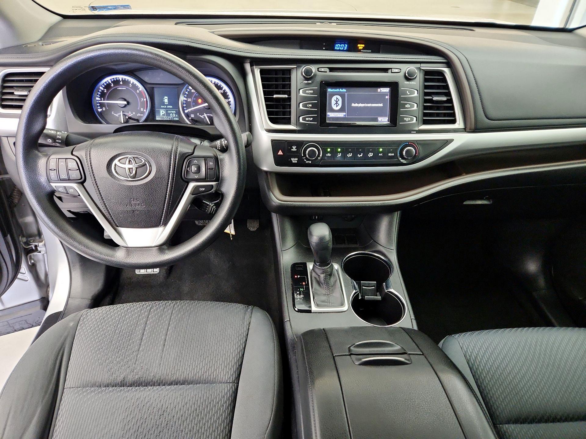 Thumbnail: 2015 Toyota Highlander - 9