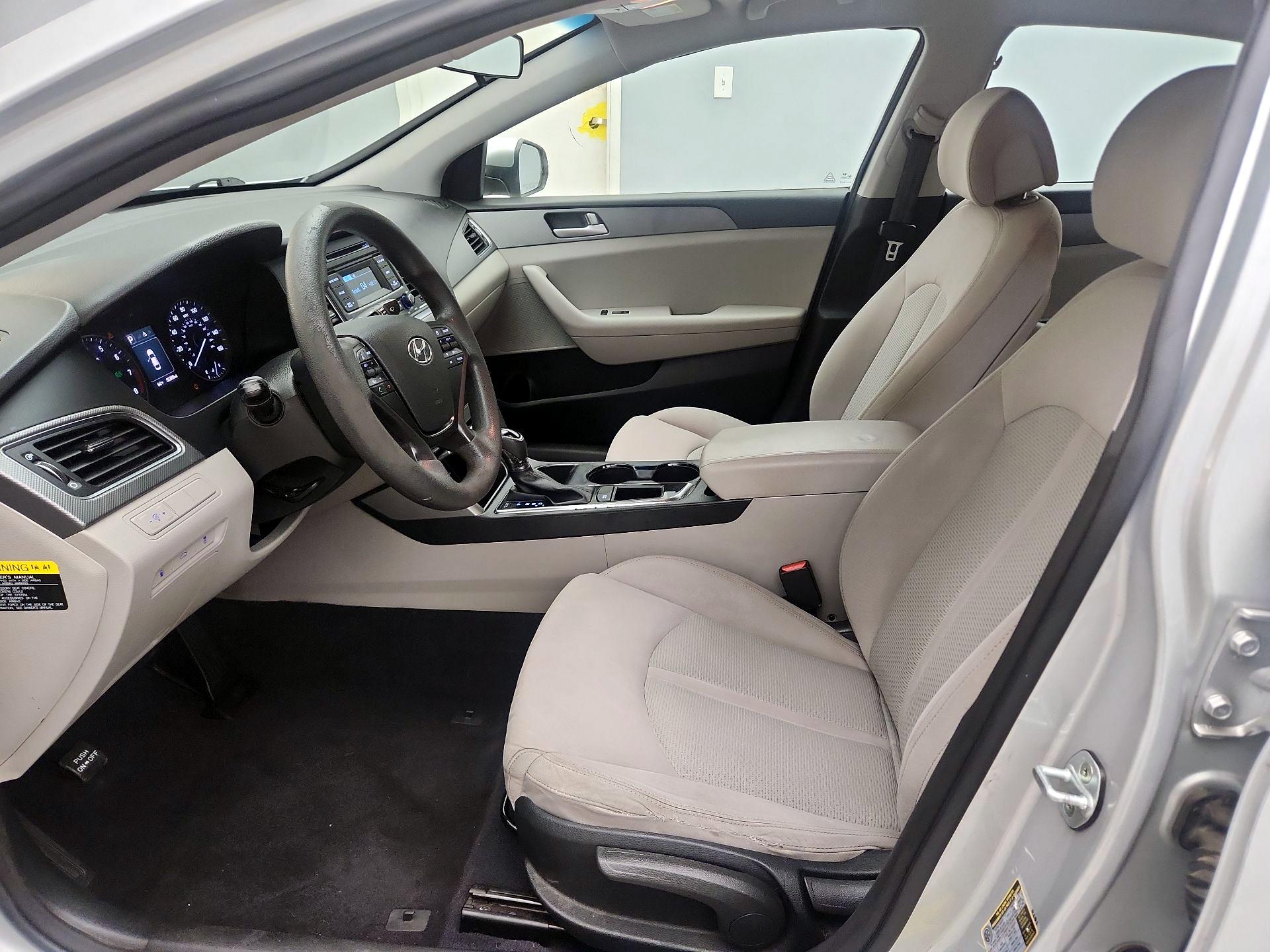 Thumbnail: 2015 Hyundai Sonata - 11