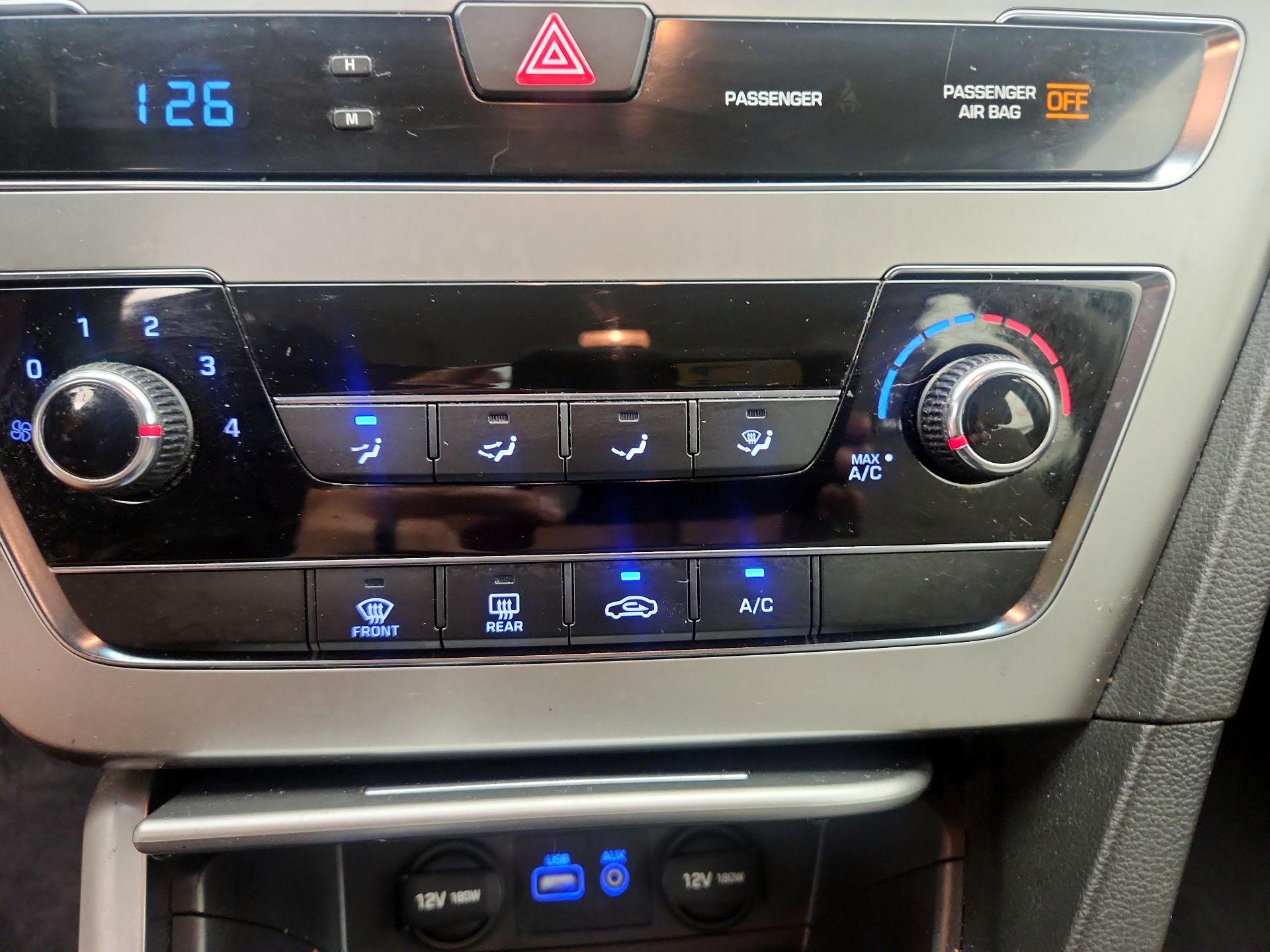 Thumbnail: 2015 Hyundai Sonata - 15