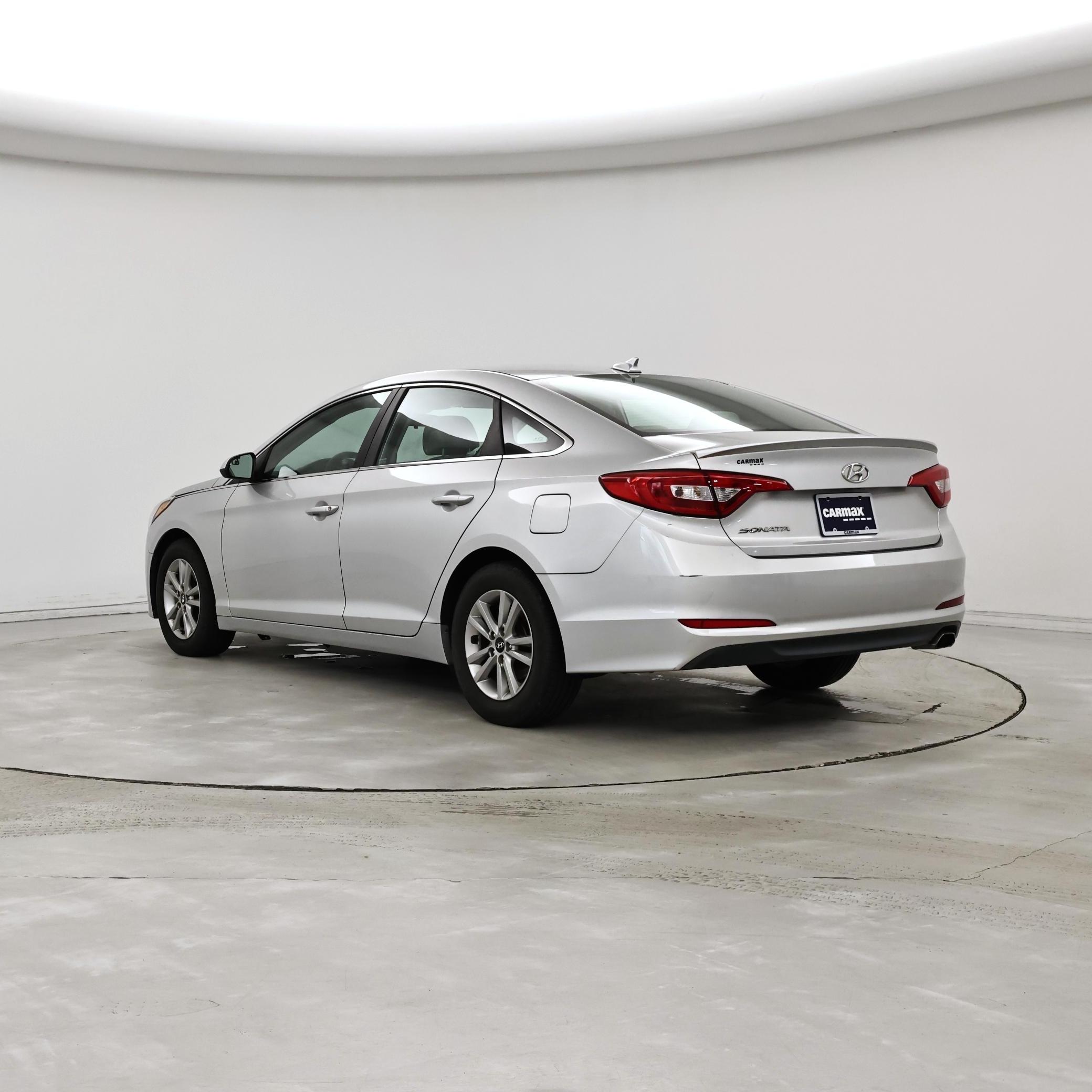 Thumbnail: 2015 Hyundai Sonata - 2
