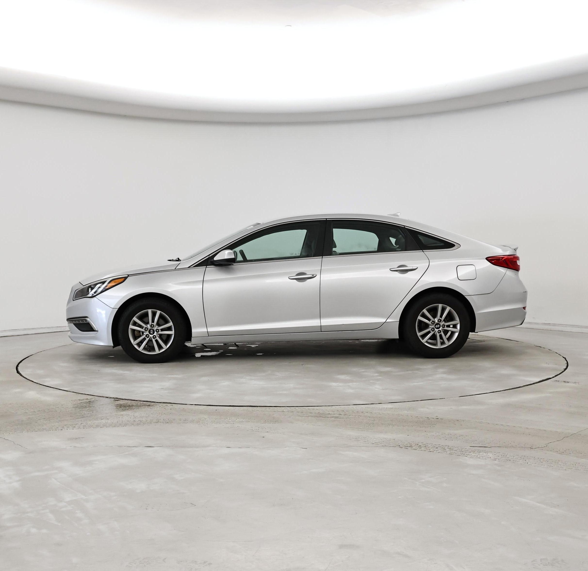 Thumbnail: 2015 Hyundai Sonata - 3