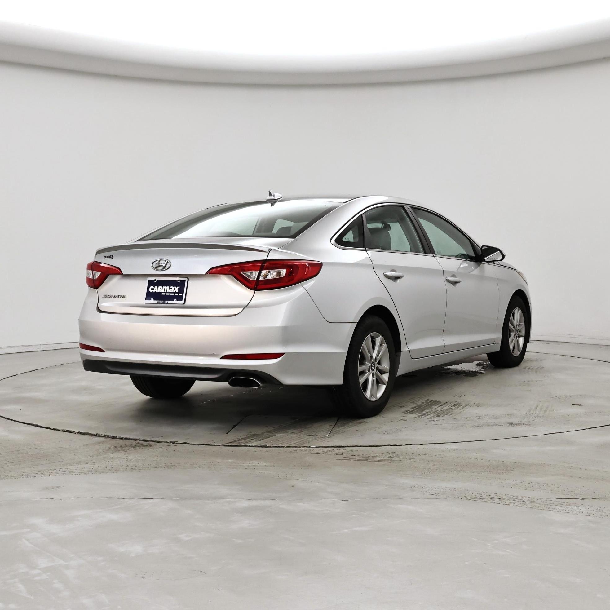 Thumbnail: 2015 Hyundai Sonata - 8