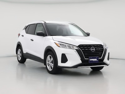 White 2024 Nissan Kicks S