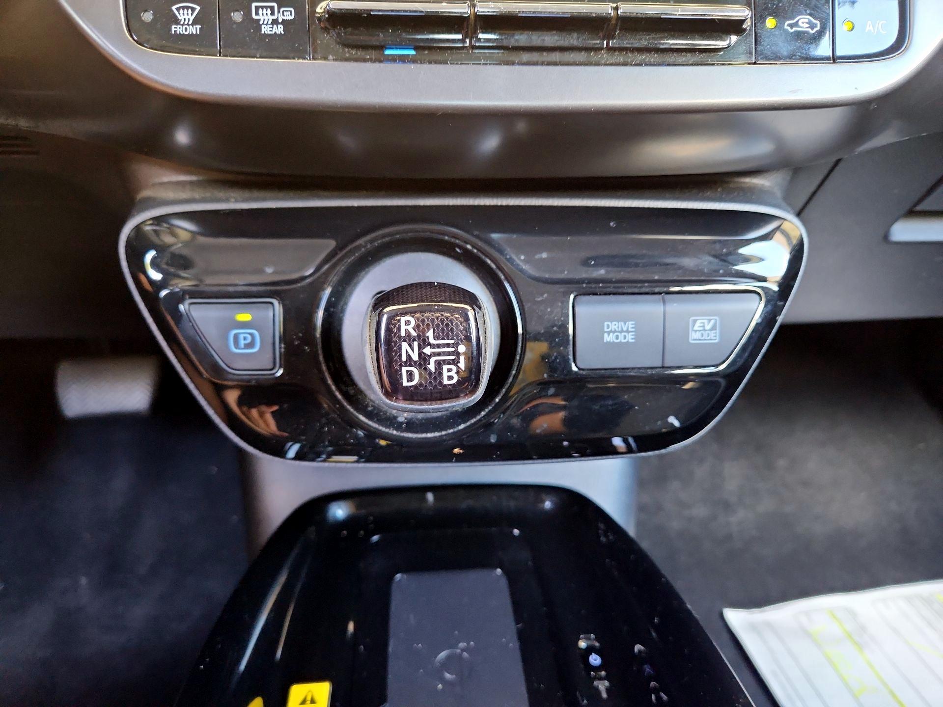 Thumbnail: 2021 Toyota Prius - 17