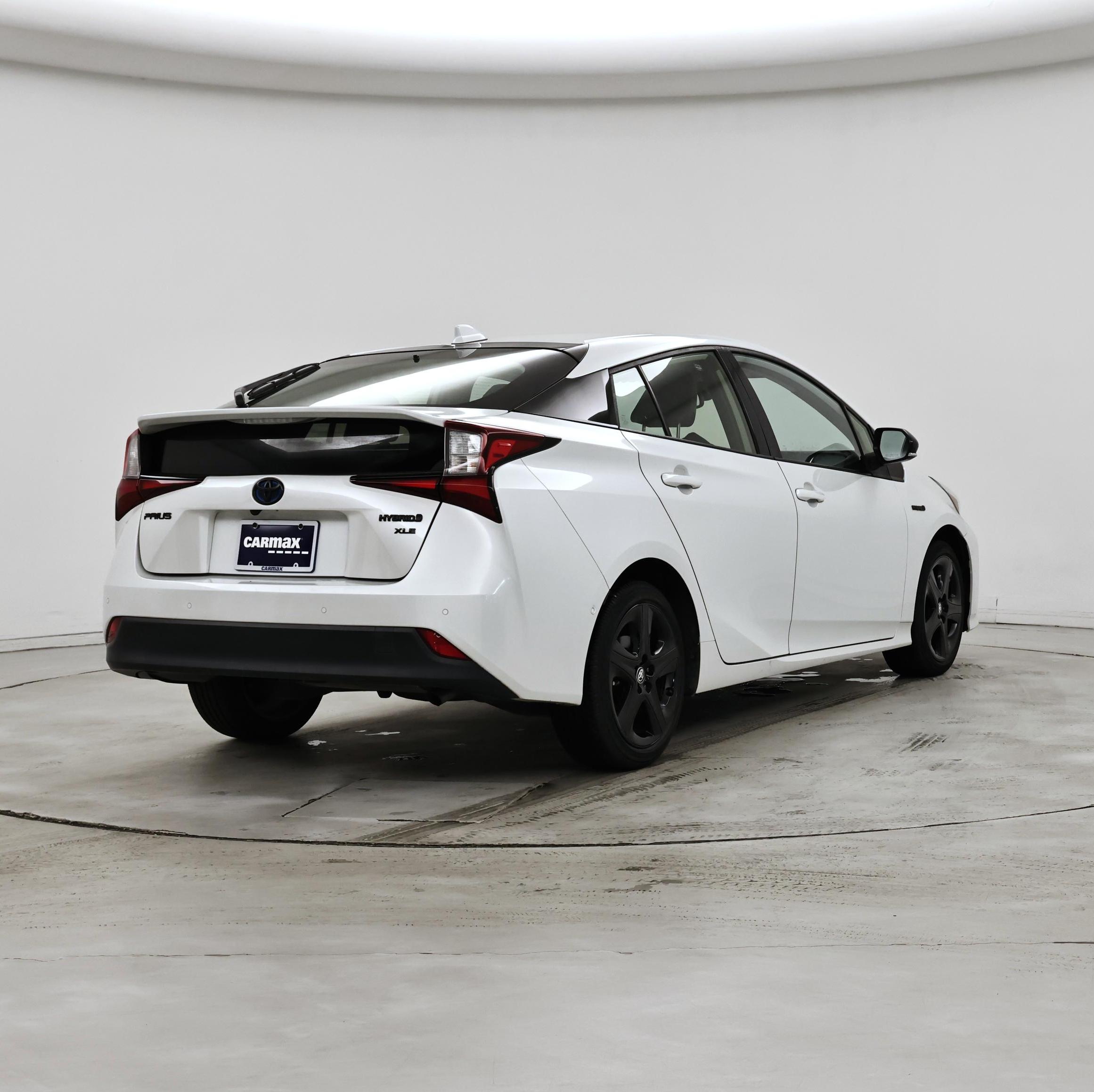Thumbnail: 2021 Toyota Prius - 8