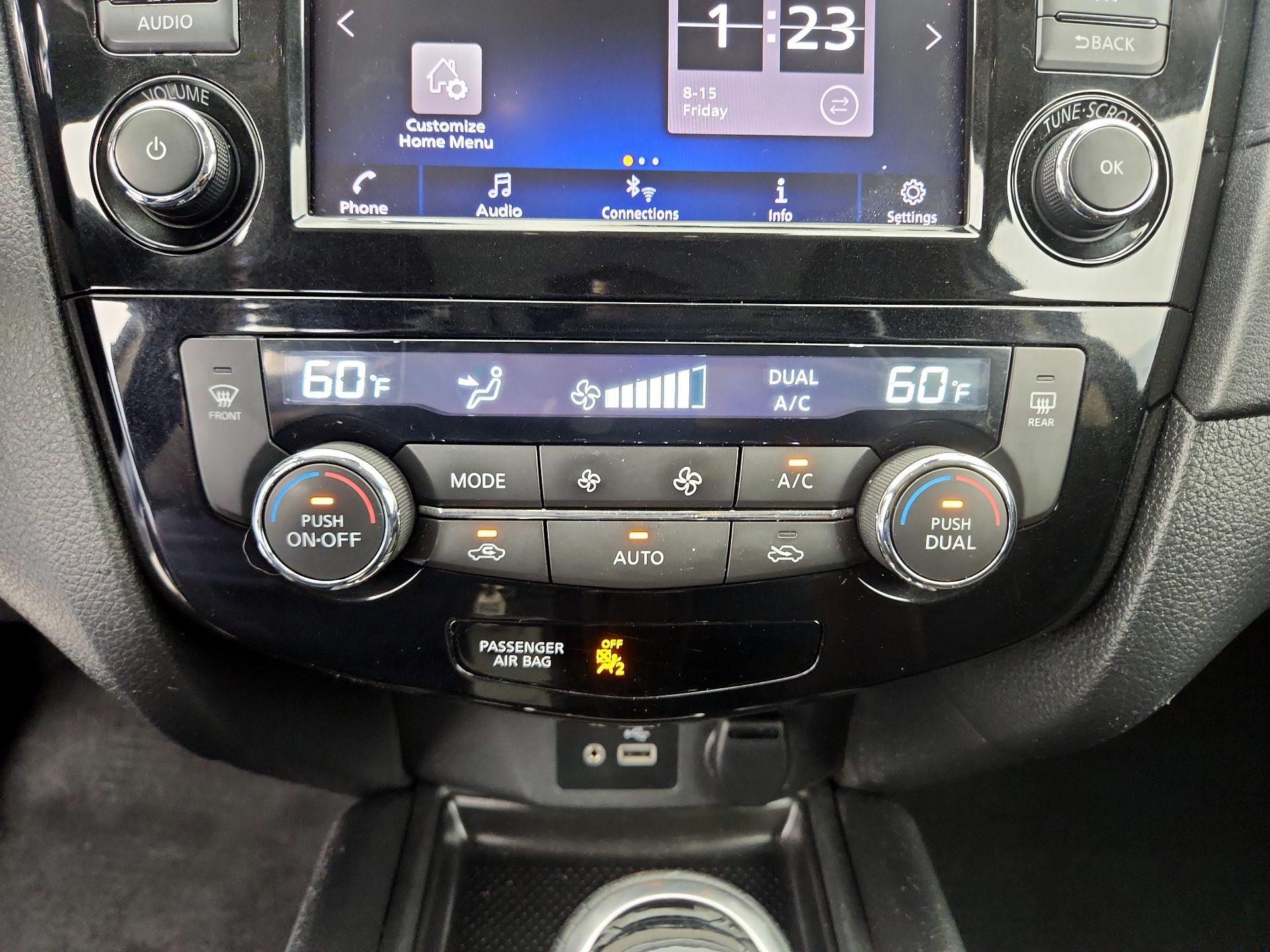 Thumbnail: 2020 Nissan Rogue - 16