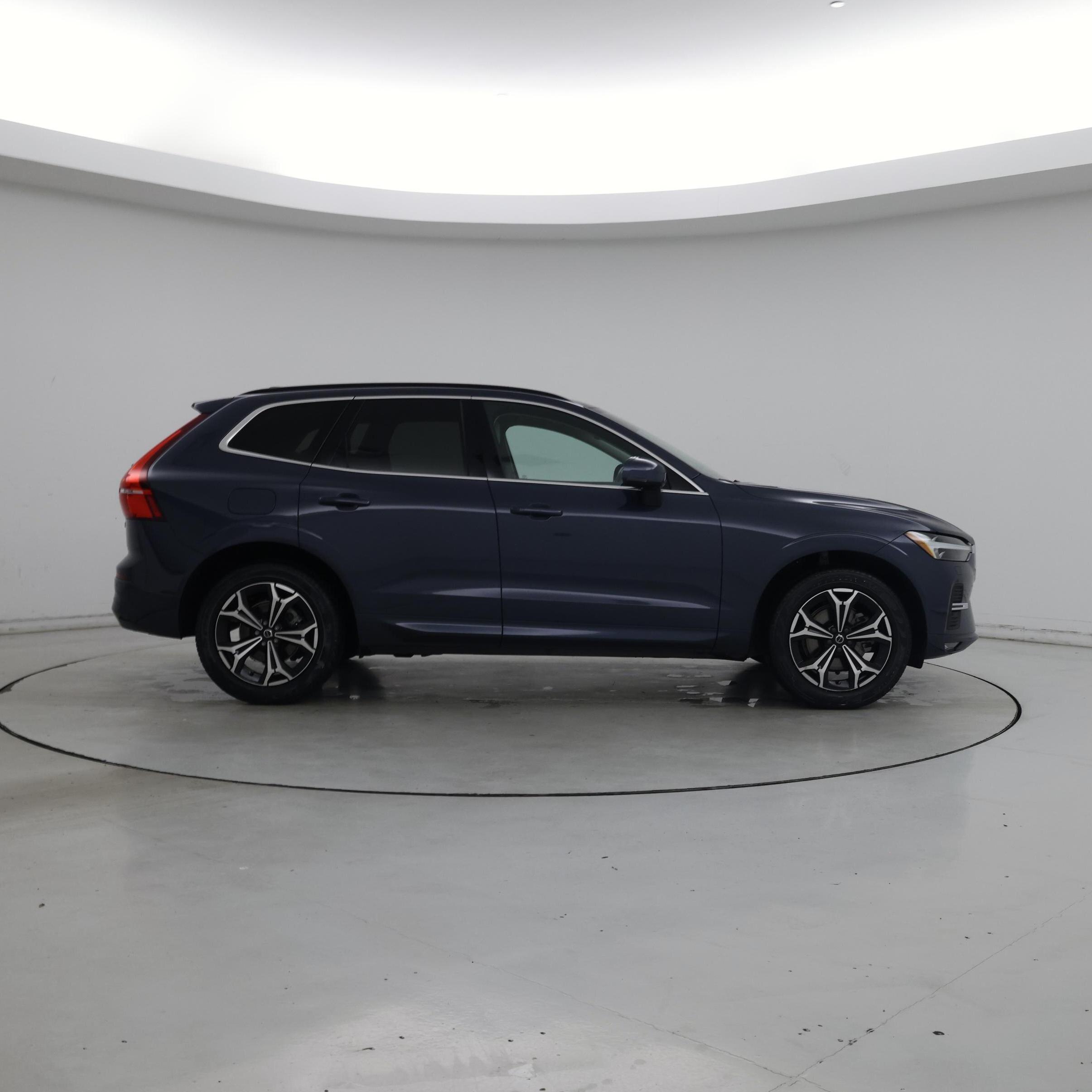 Thumbnail: 2022 Volvo XC60 - 7
