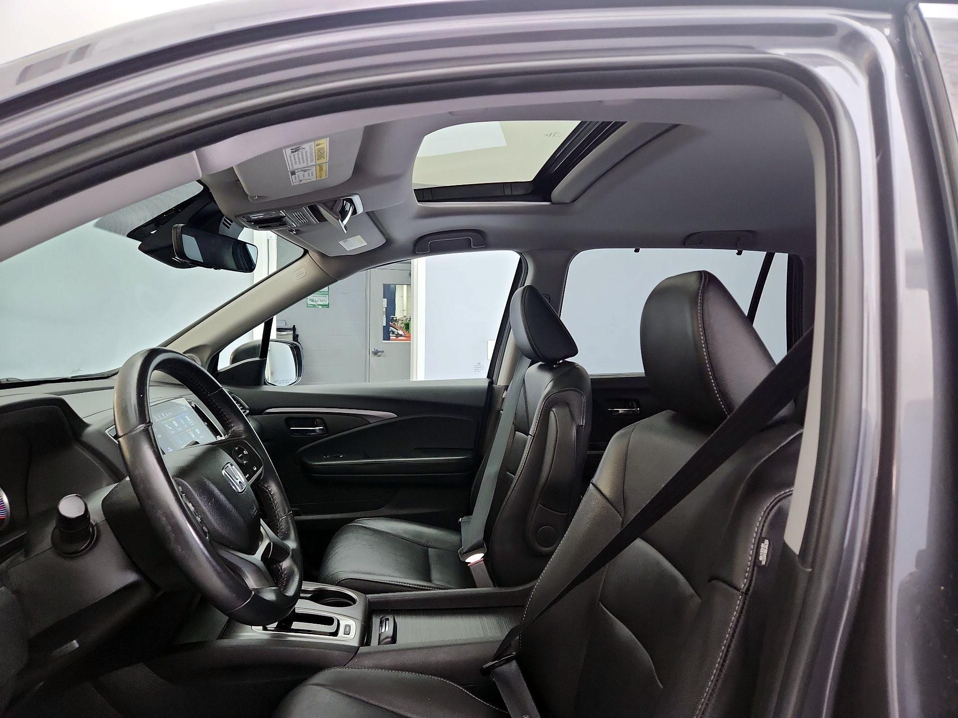 Thumbnail: 2020 Honda Pilot - 19