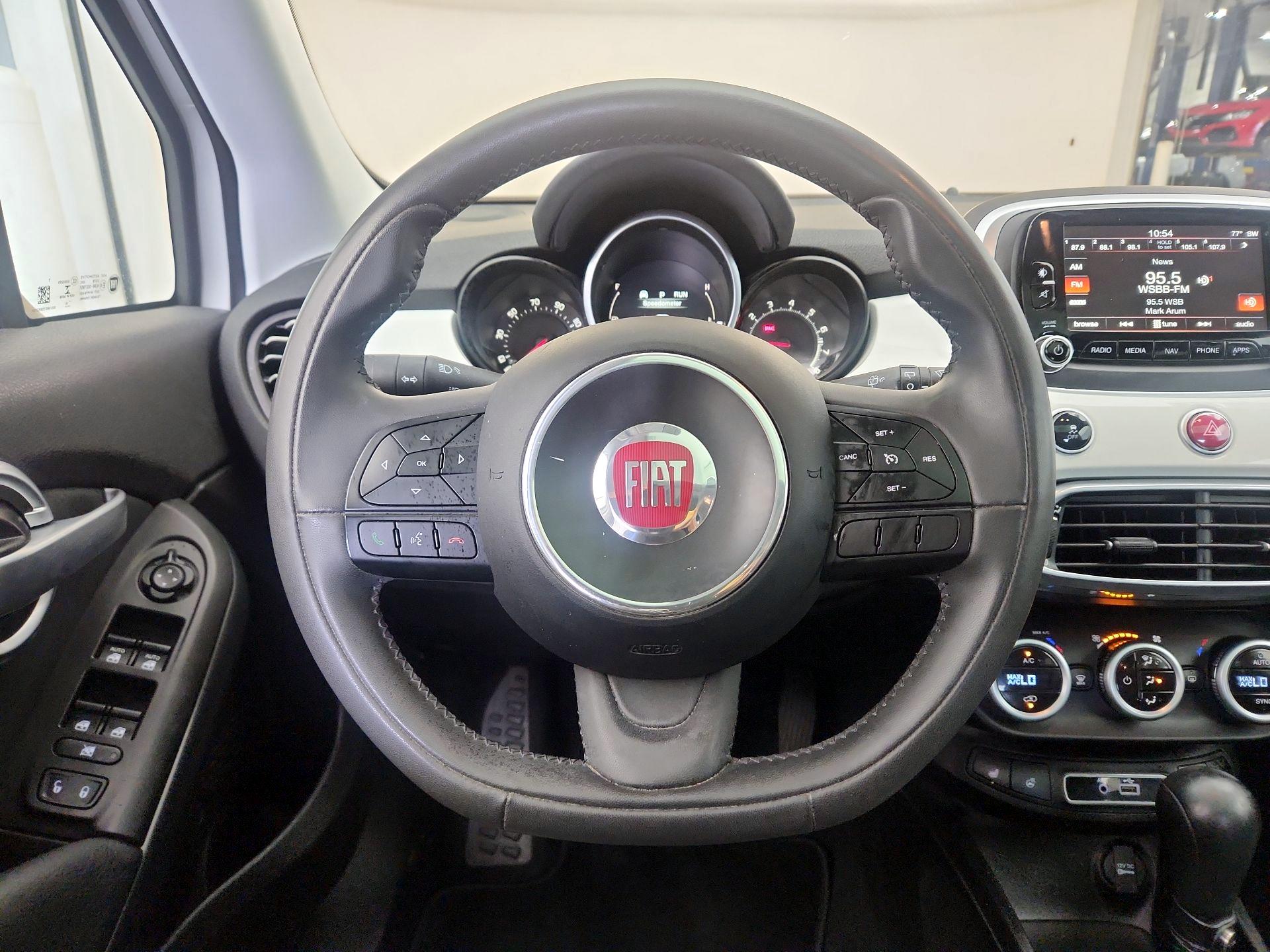 Thumbnail: 2016 Fiat 500X - 10
