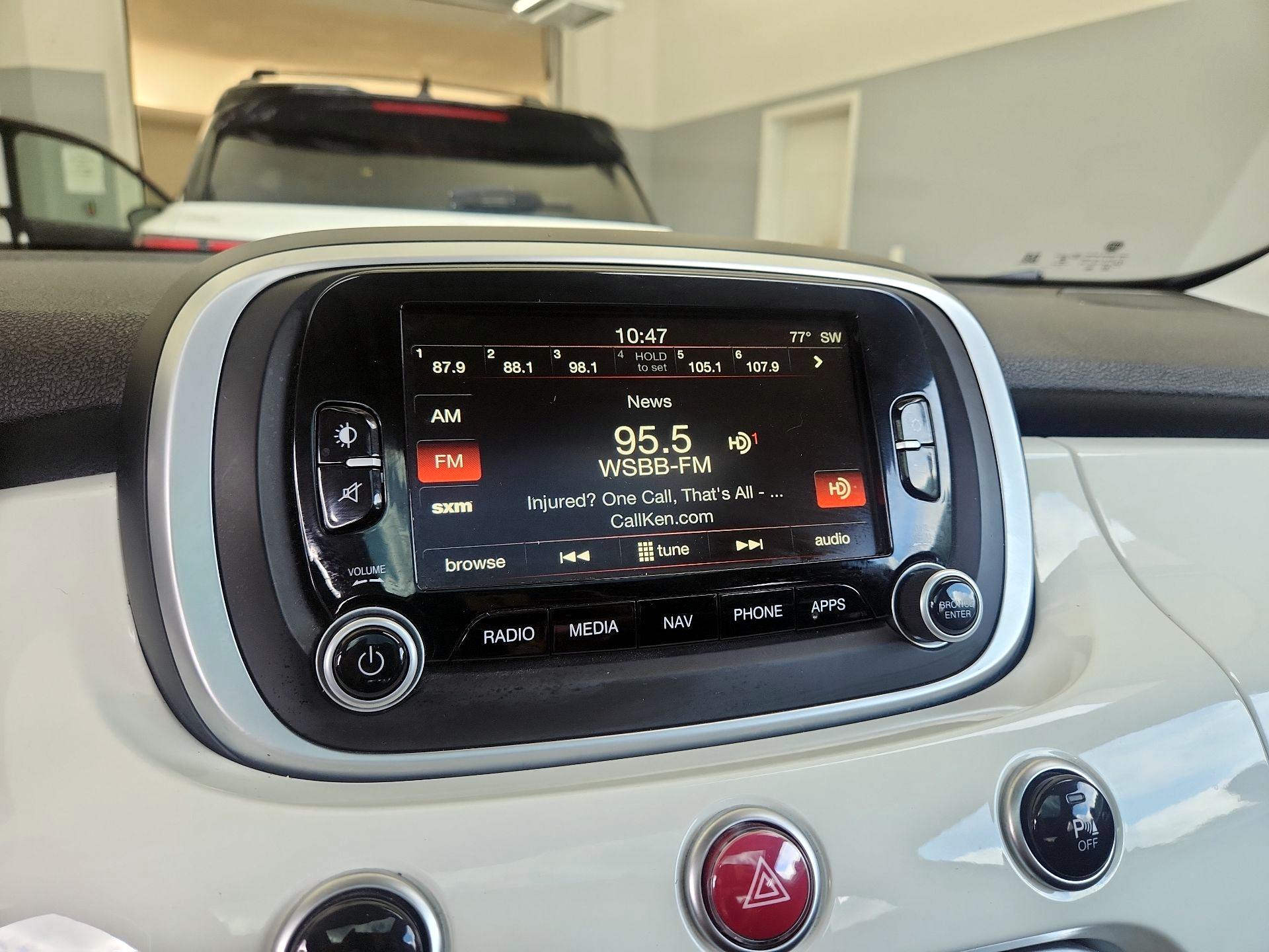 Thumbnail: 2016 Fiat 500X - 15