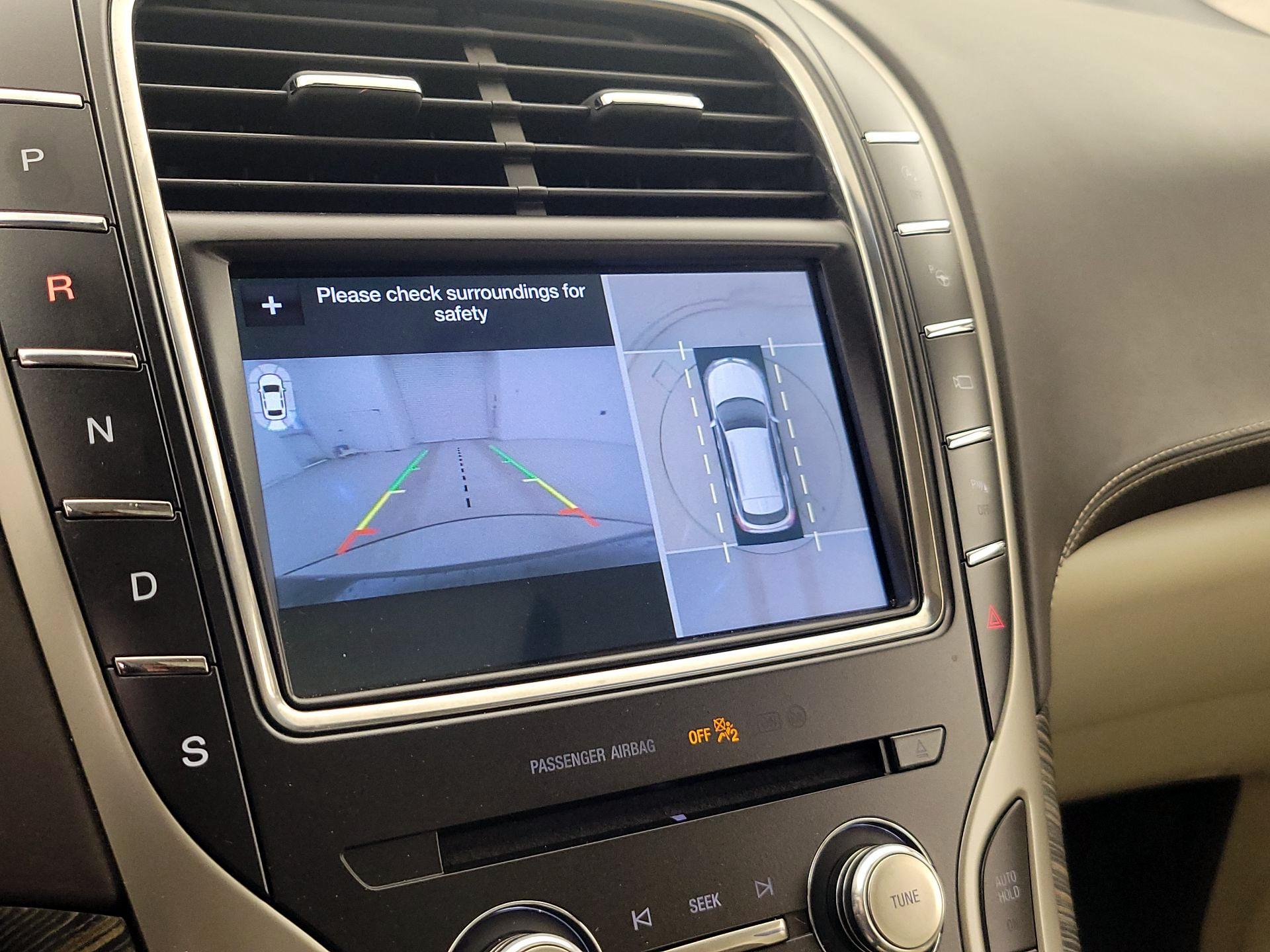 Thumbnail: 2019 Lincoln Nautilus - 15