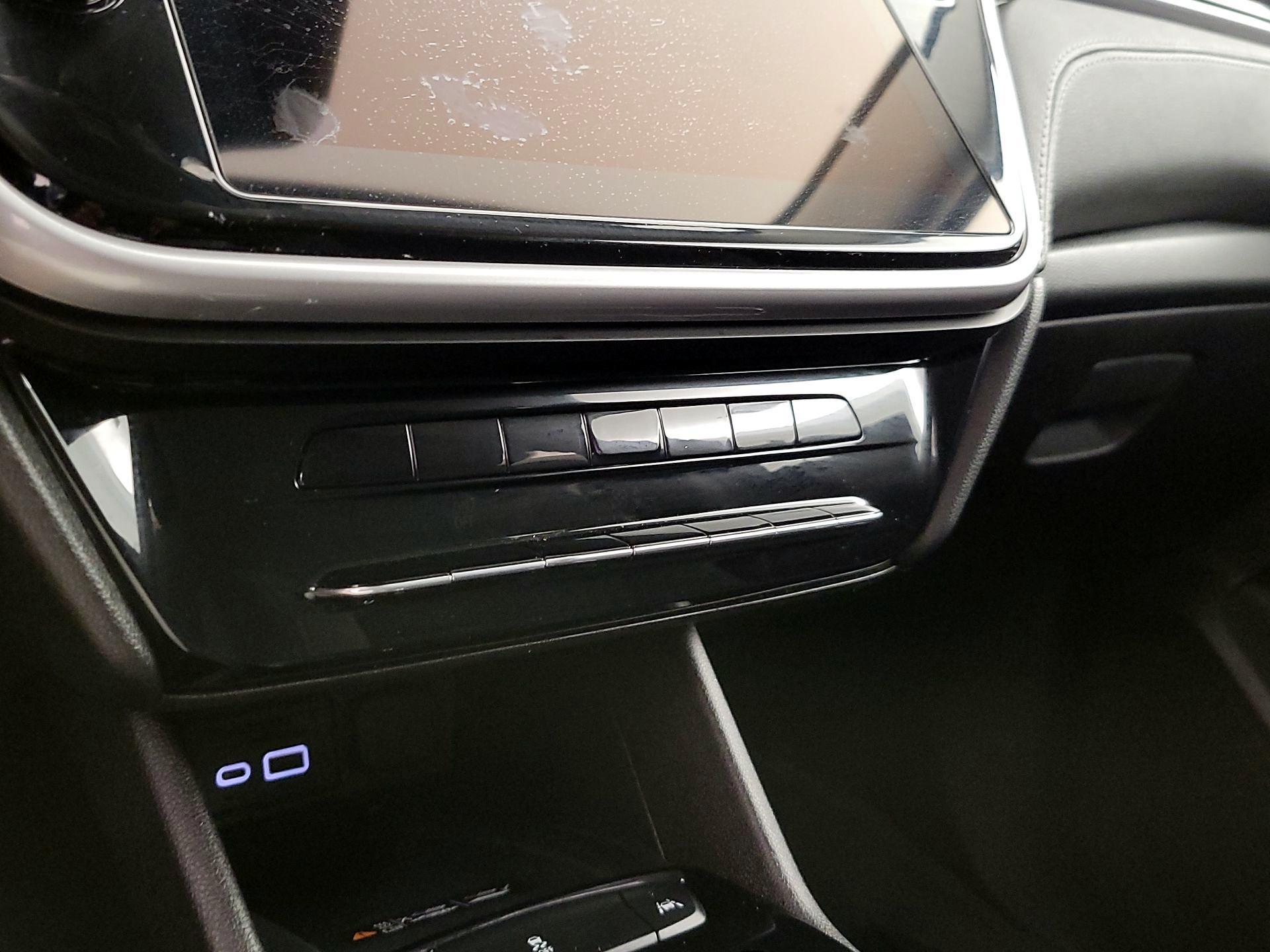 Thumbnail: 2023 Chevrolet Bolt EUV - 16