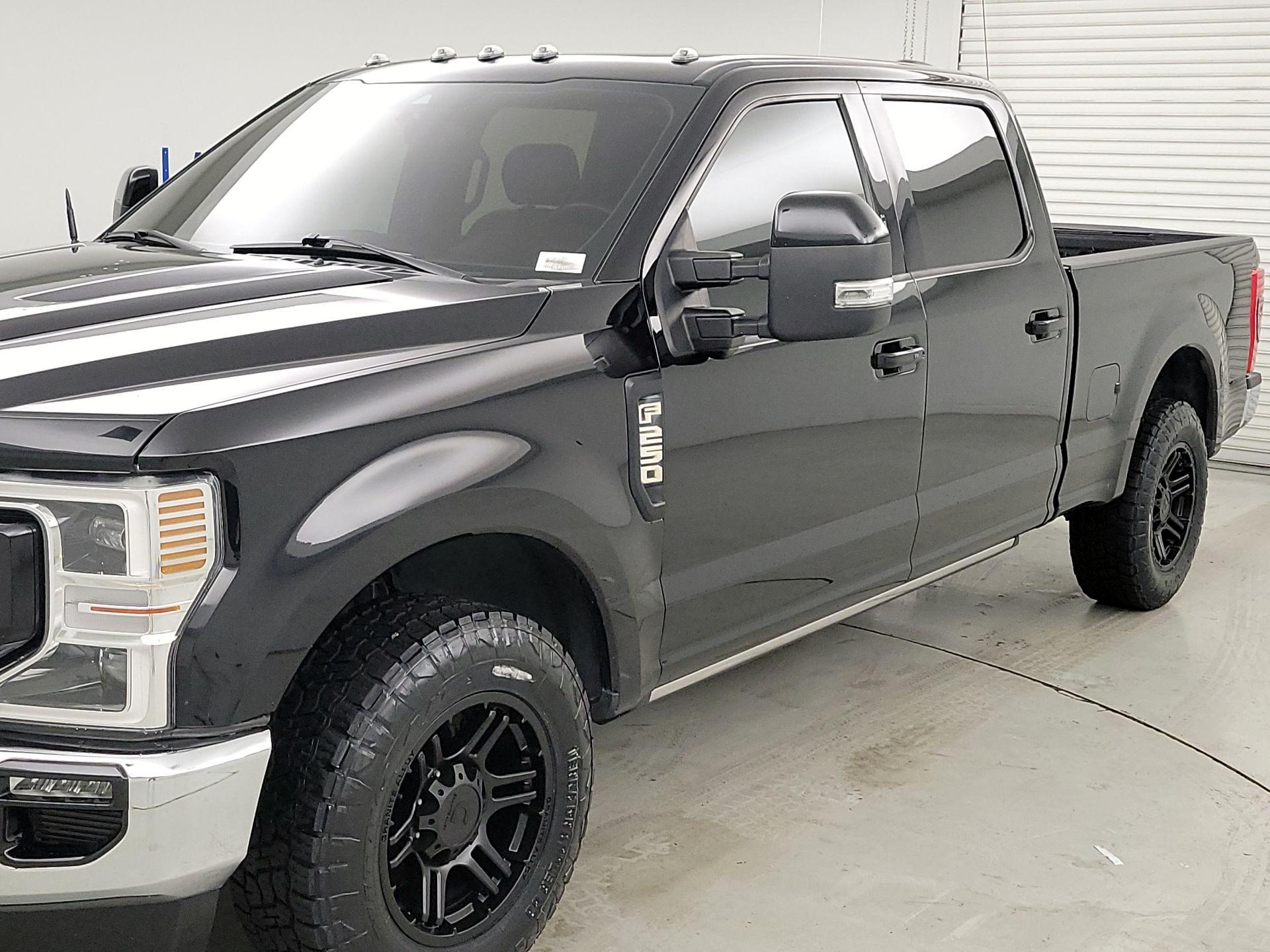 Thumbnail: 2021 Ford F-250 - 3