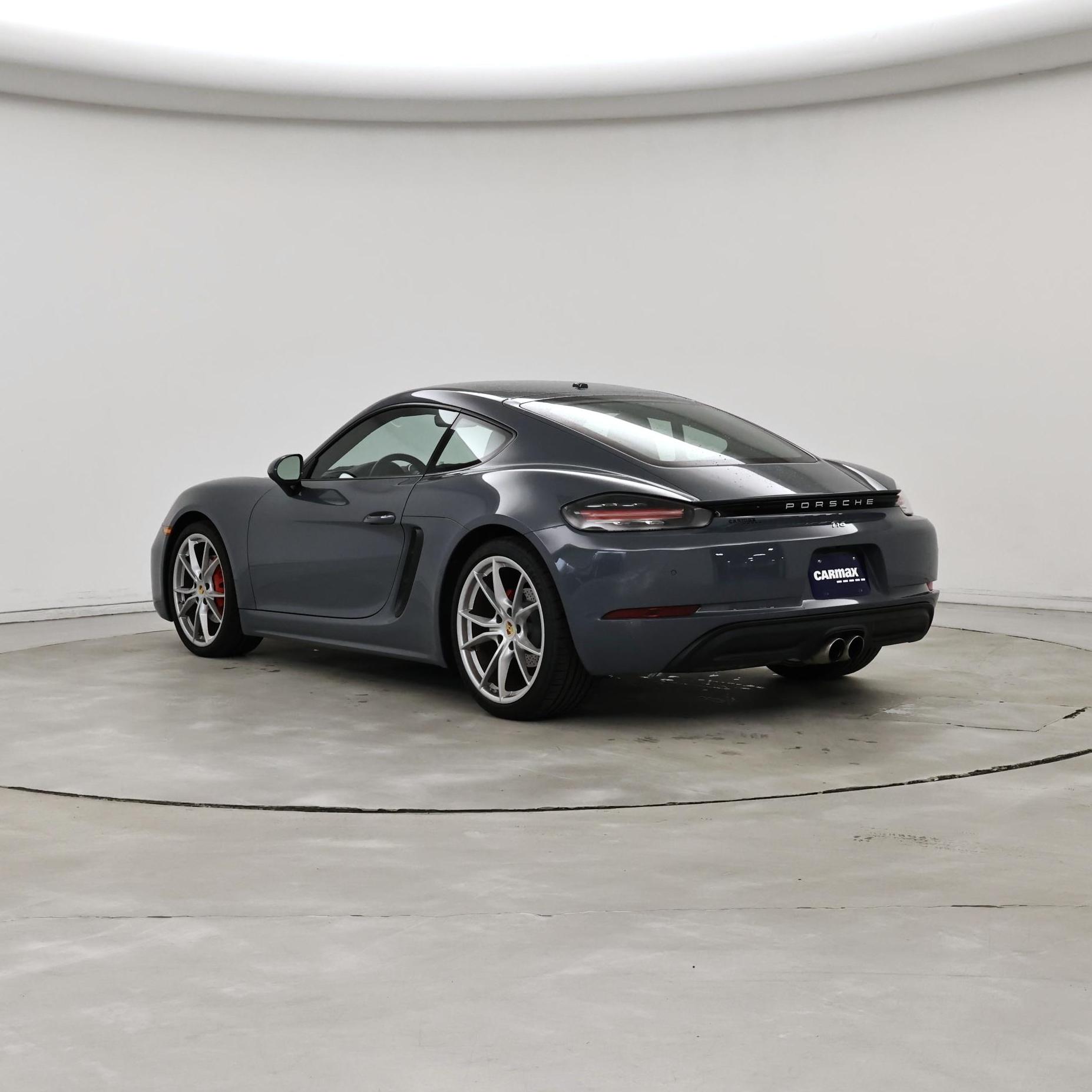 Thumbnail: 2017 Porsche 718 Cayman - 2