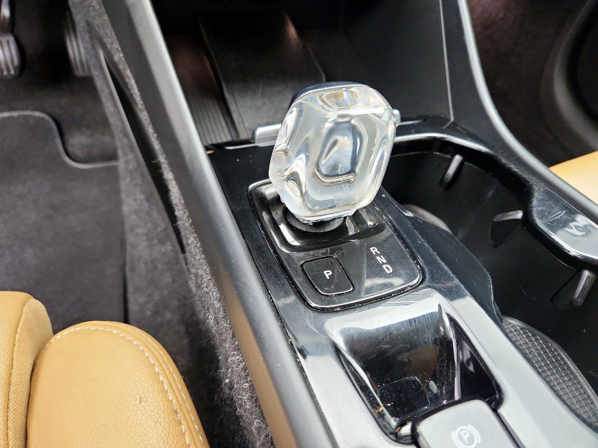 Thumbnail: 2019 Volvo XC40 - 17