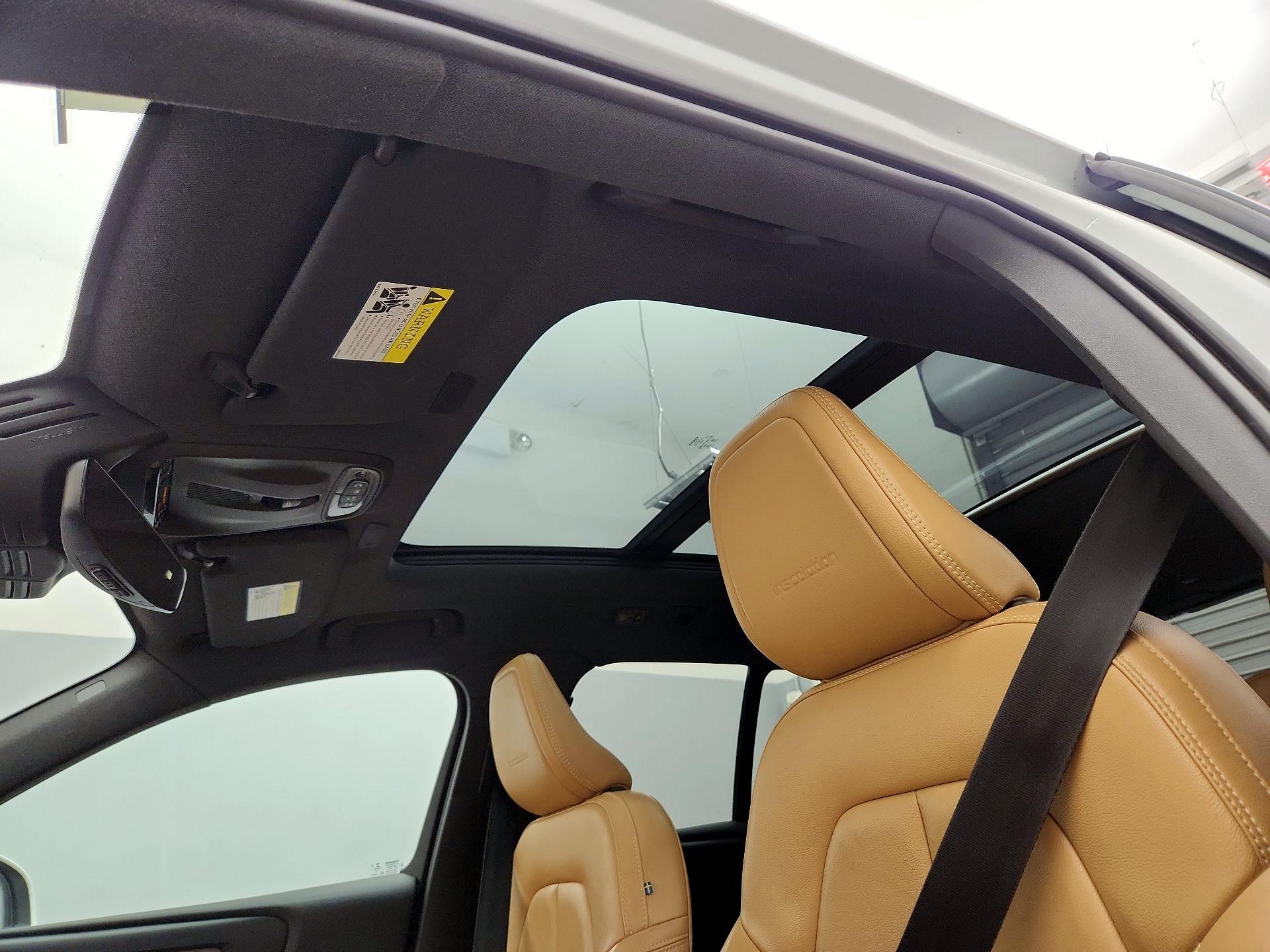 Thumbnail: 2019 Volvo XC40 - 19