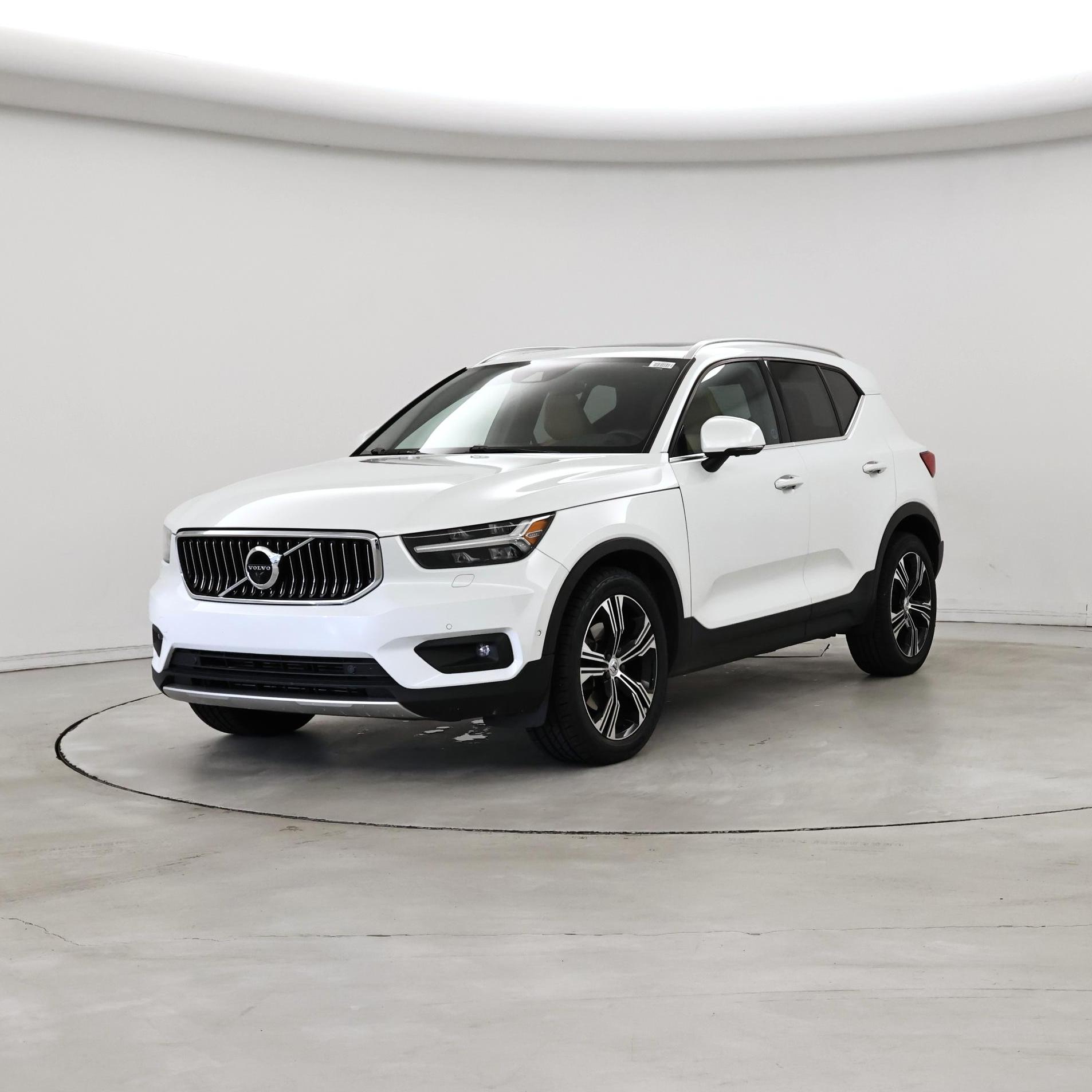 Thumbnail: 2019 Volvo XC40 - 4