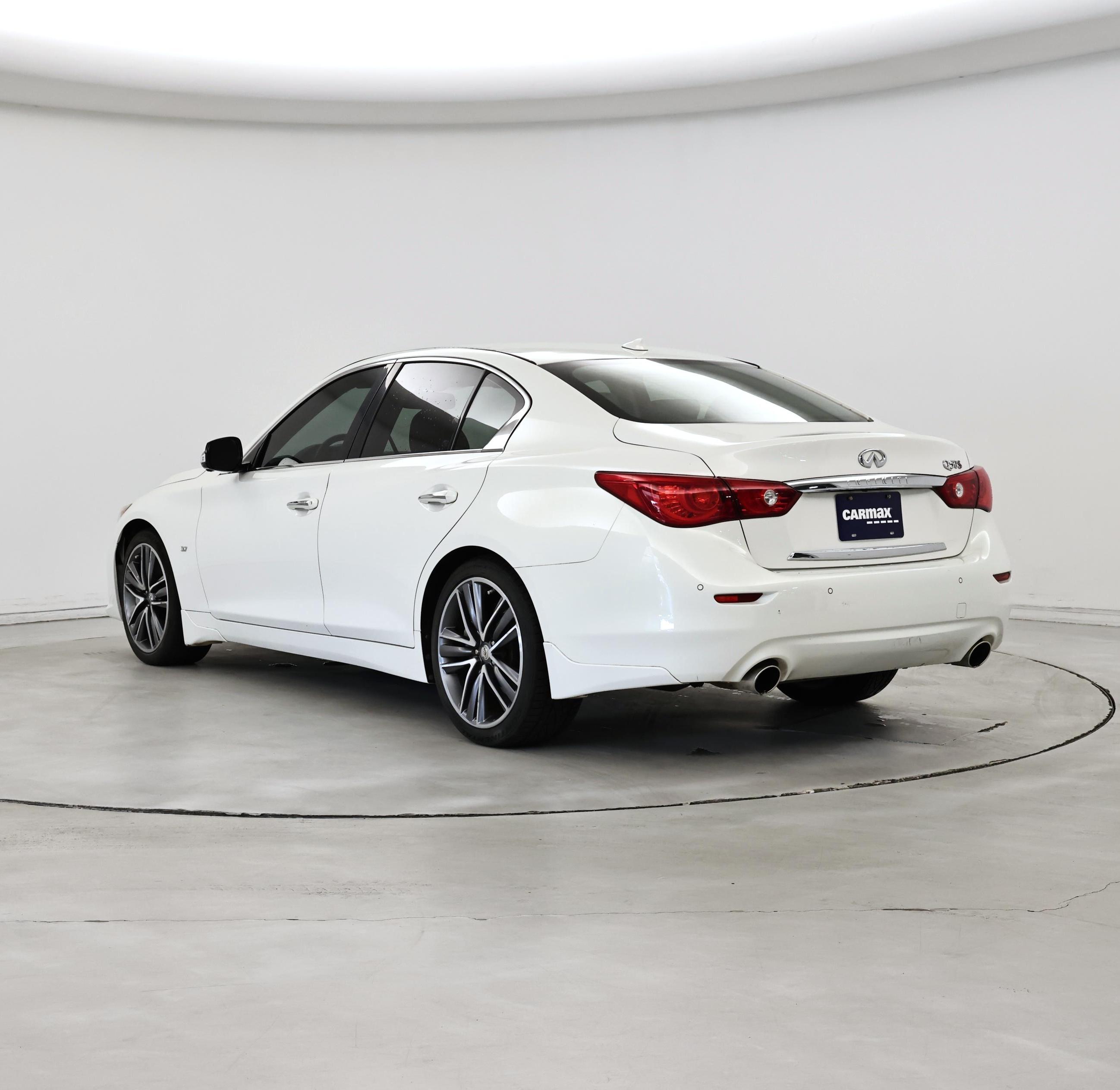 Thumbnail: 2015 INFINITI Q50 - 2