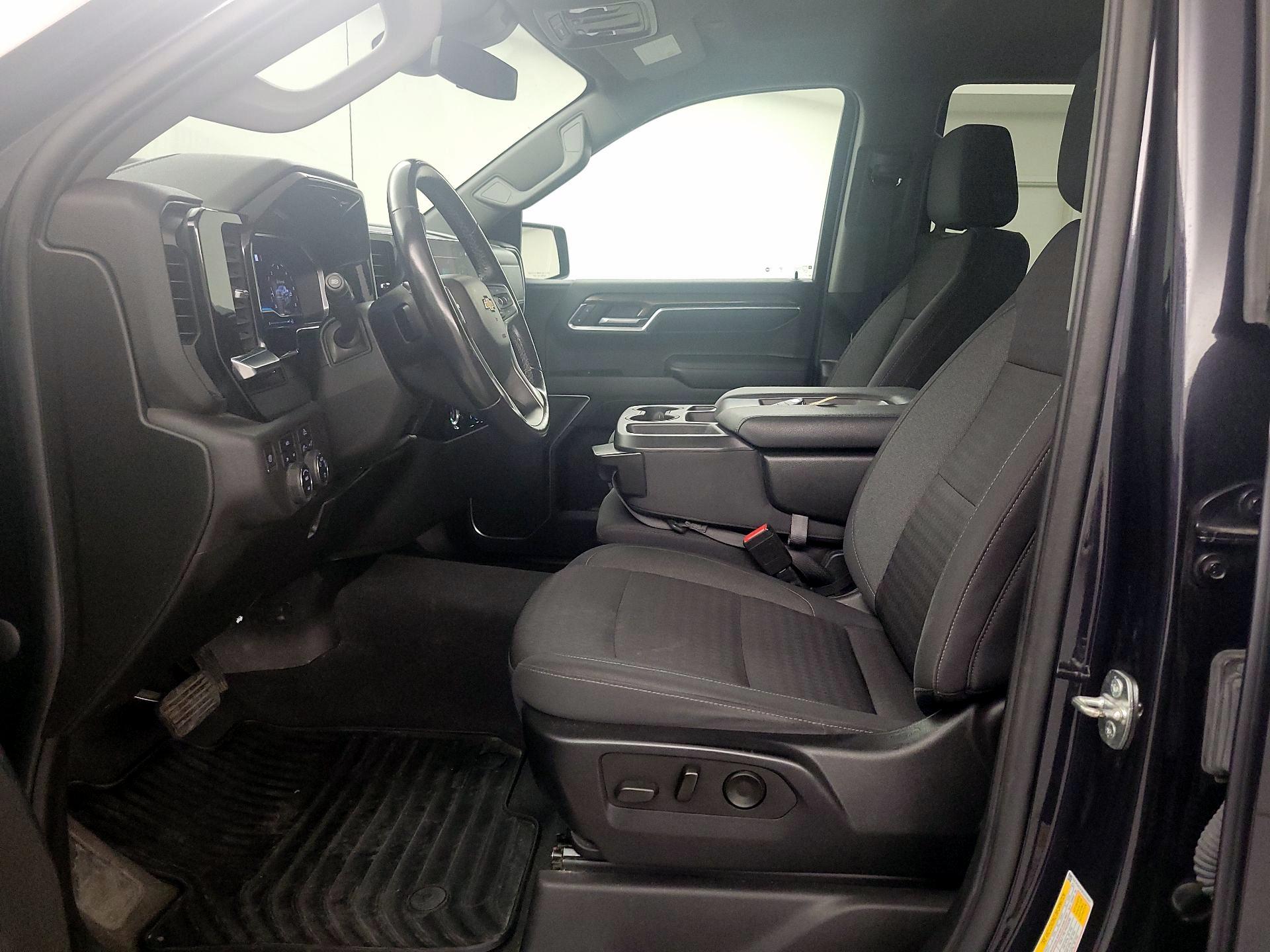 Thumbnail: 2022 Chevrolet Silverado 1500 - 11