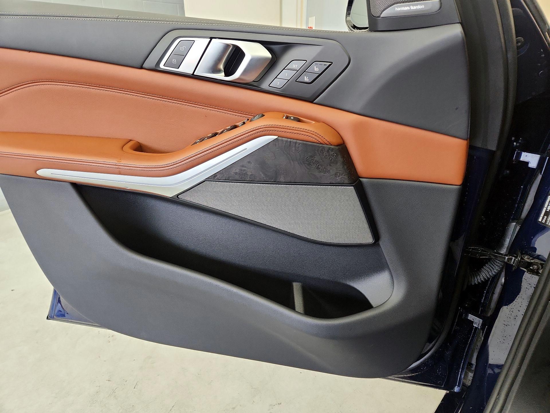 Thumbnail: 2022 BMW X5 - 12