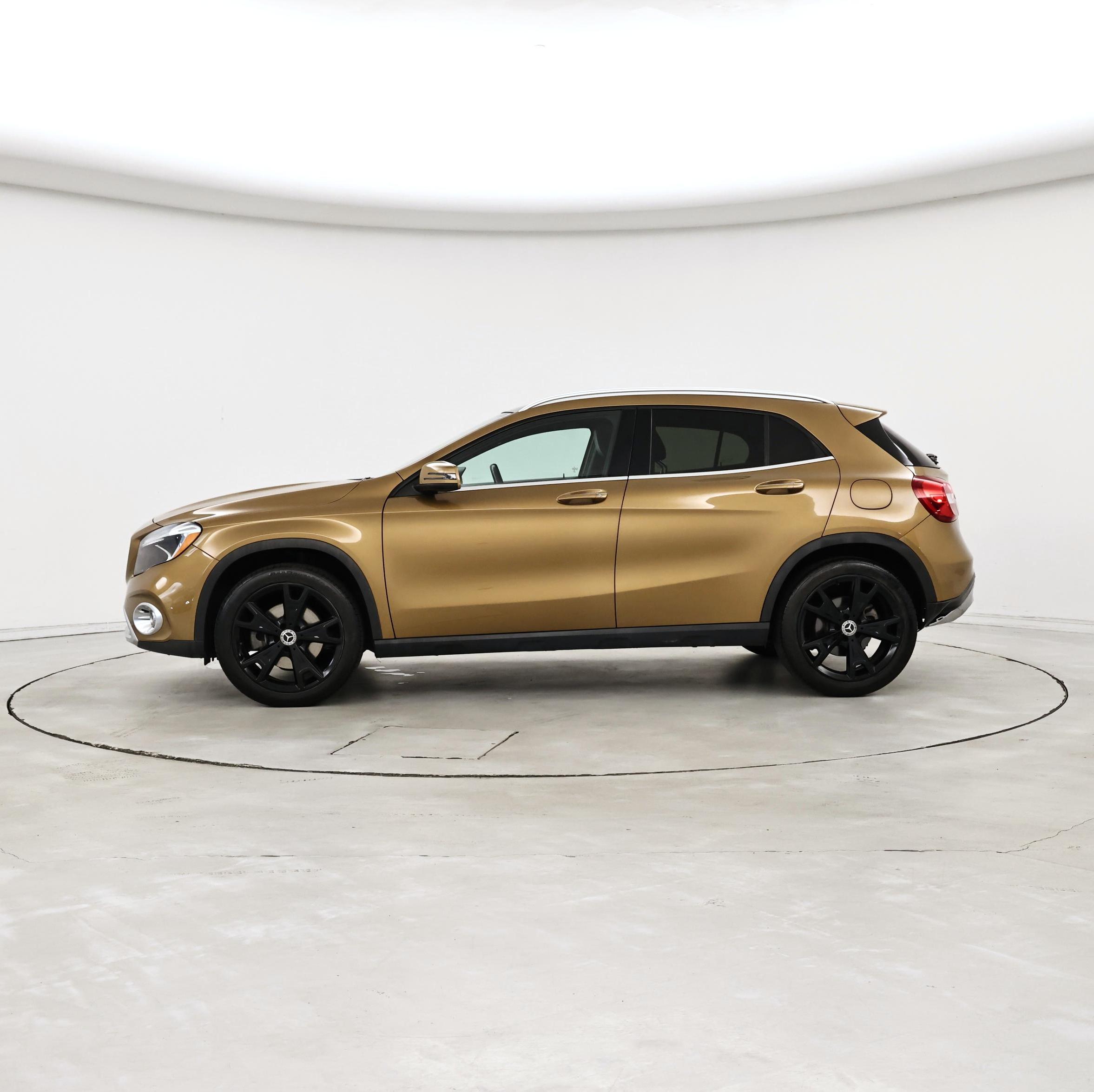 Thumbnail: 2018 Mercedes-Benz GLA - 3