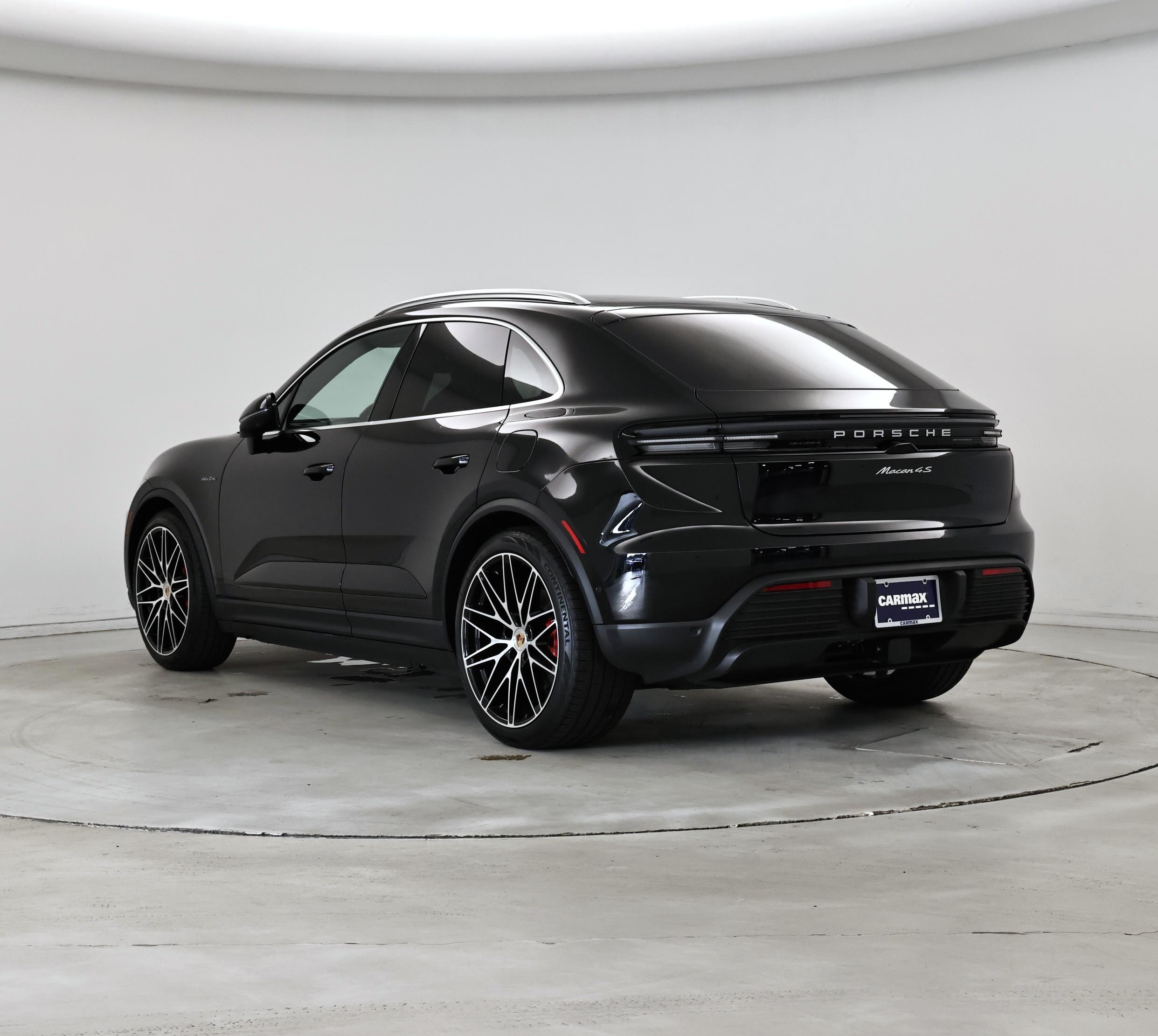 Thumbnail: 2025 Porsche Macan - 2