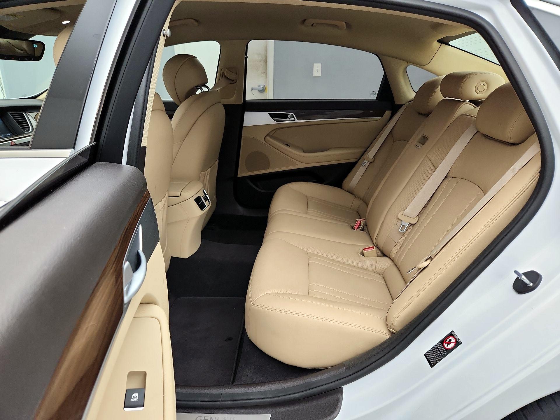 Thumbnail: 2019 Genesis G80 - 19
